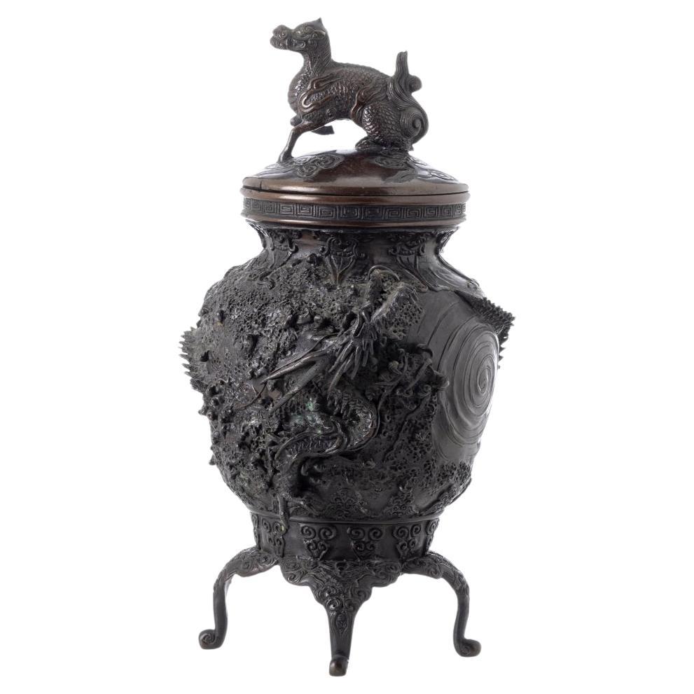 Jarre à gragons - Bronze japonais - Période Meiji (1868-1912) en vente