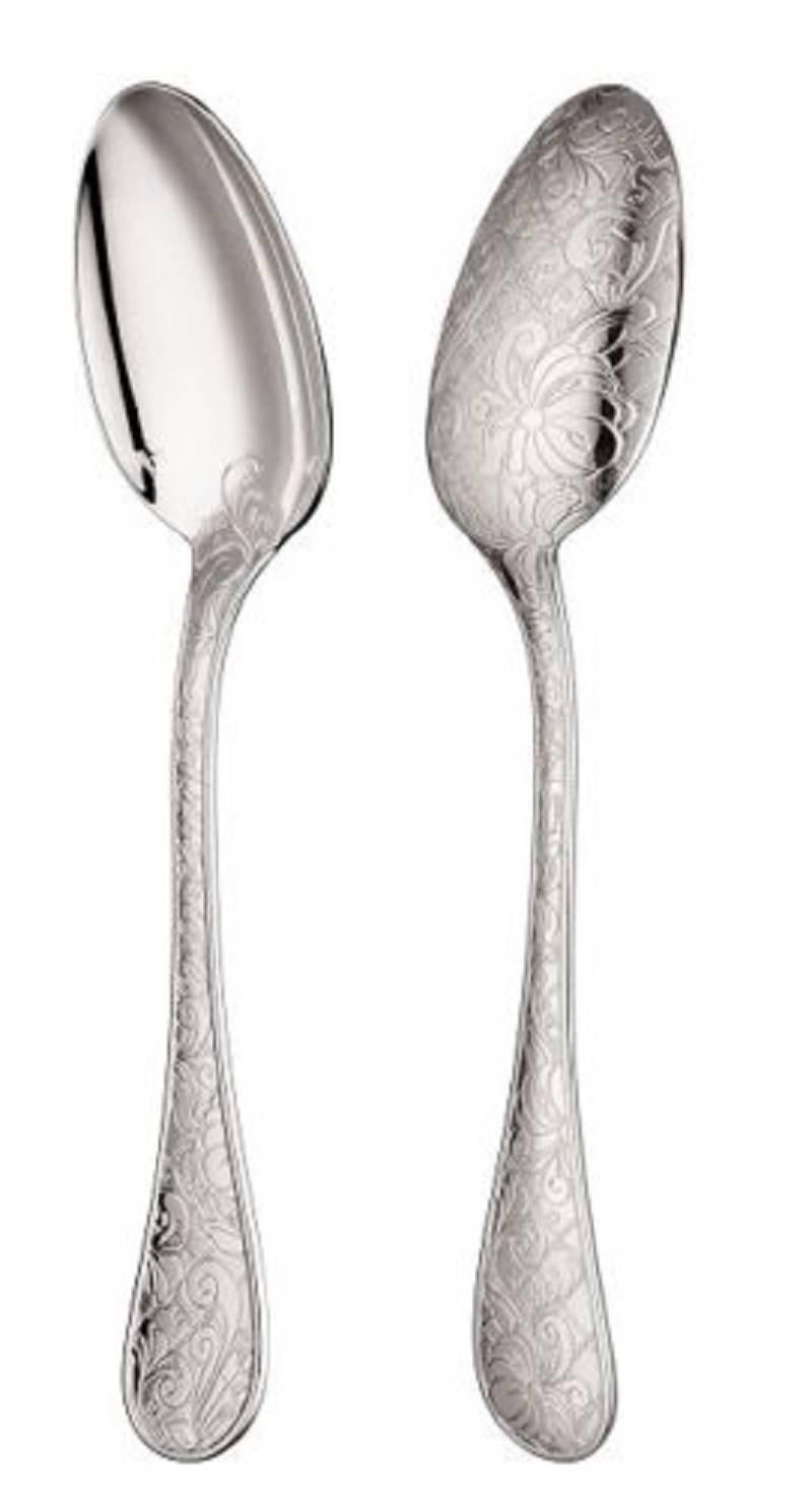 Jardin d'Eden by Christofle 36-Piece Silver Plated Flatware Set for 6 people with Chest - New

   

Details

Set a refined table with this 36-piece silver plated Dinner flatware set in the baroque Jardin D’Eden pattern. Includes service for 6