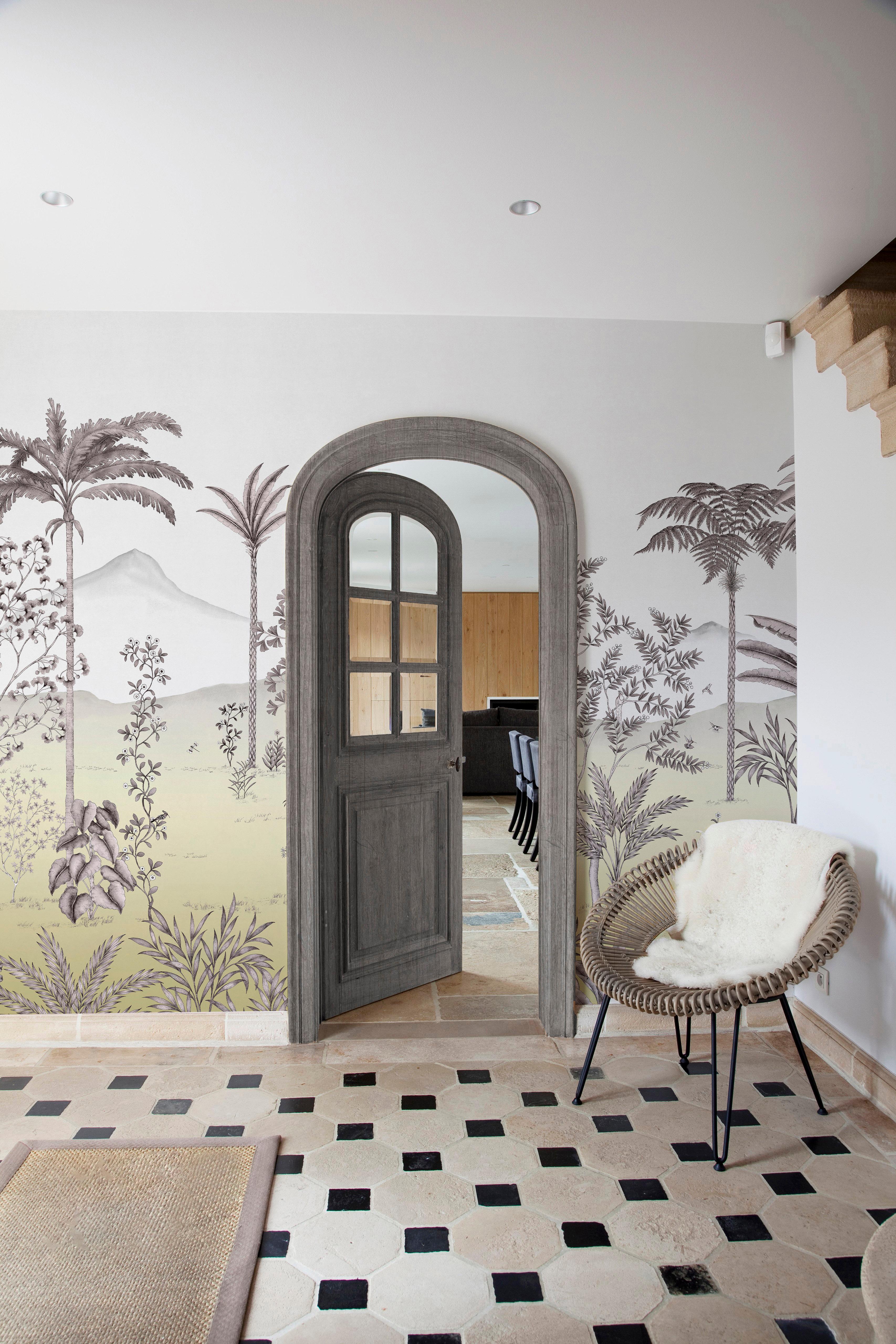 All our products are custom made. The price per square meter is 77$. The price shown is for a 350cm wide by 250cm high wall

Jardin des Oiseaux is a reinterpretation of a great classic of decoration, the Chinoiseries. A very iconic style that