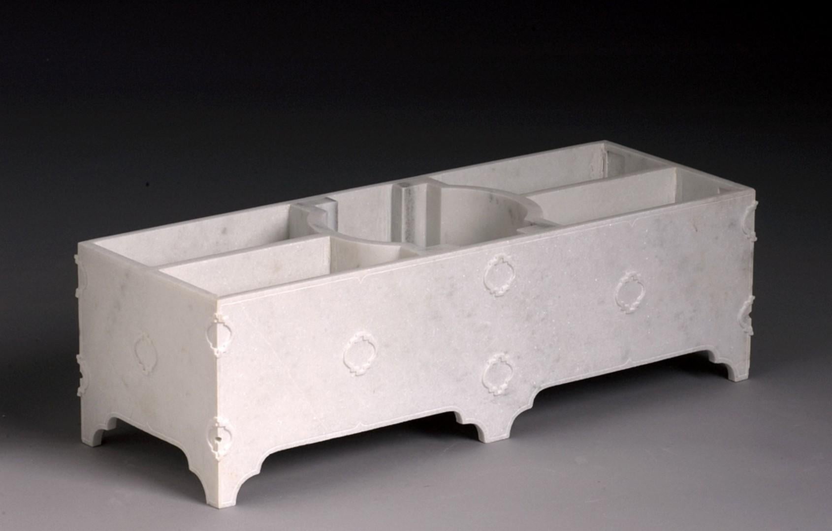 Jardinera de mármol blanco de Paul Mathieu para Stephanie Odegard en Nuevo estado para la venta en New York, NY
