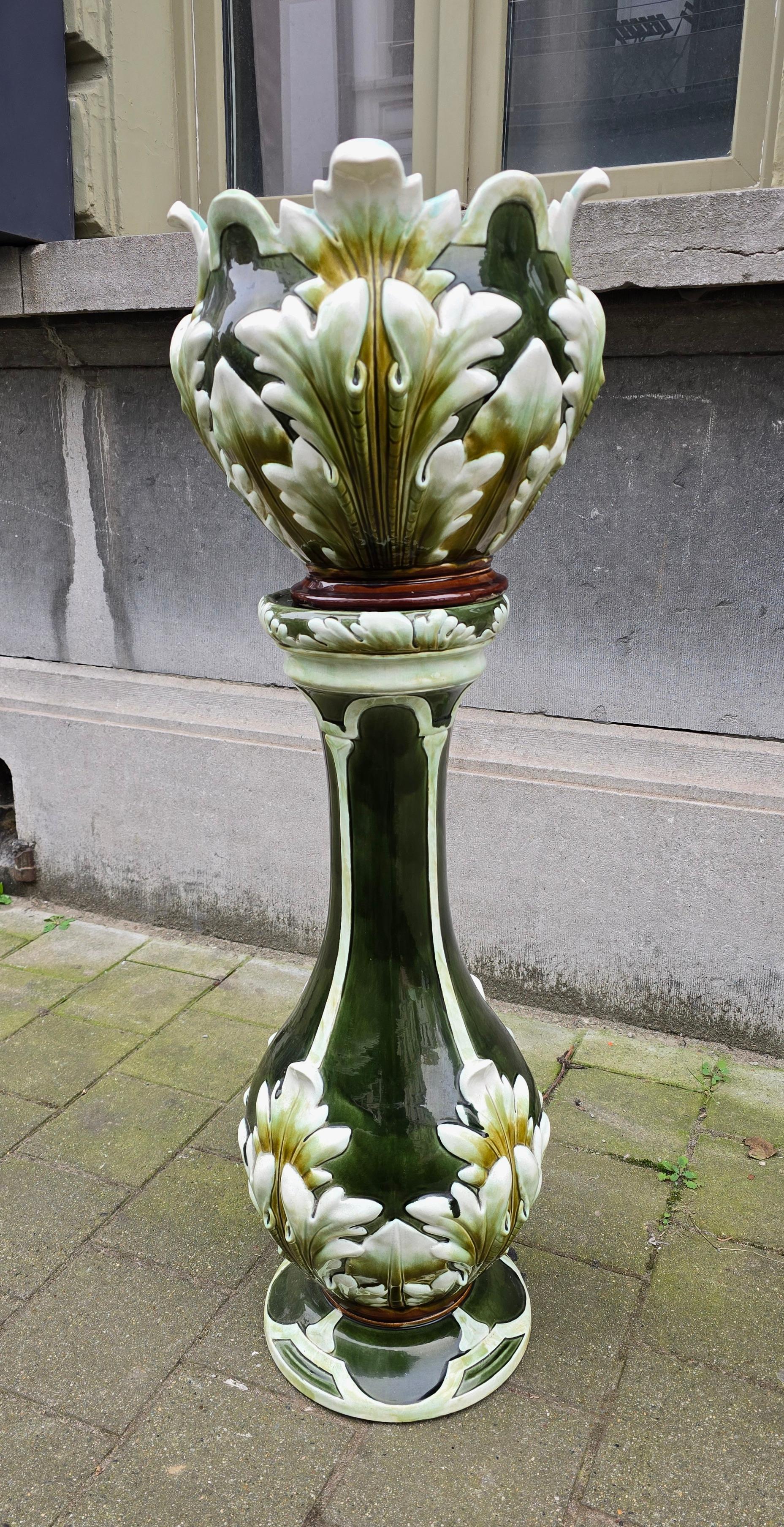 Français Jardinière sur Stand en céramique en vente