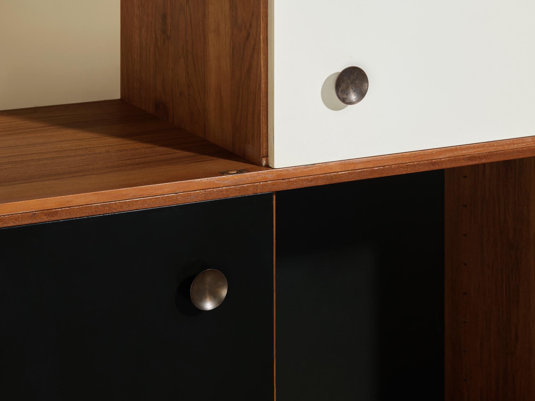 Ottone Armadietto di Jarl Heger per Jason Møbler in teak in vendita