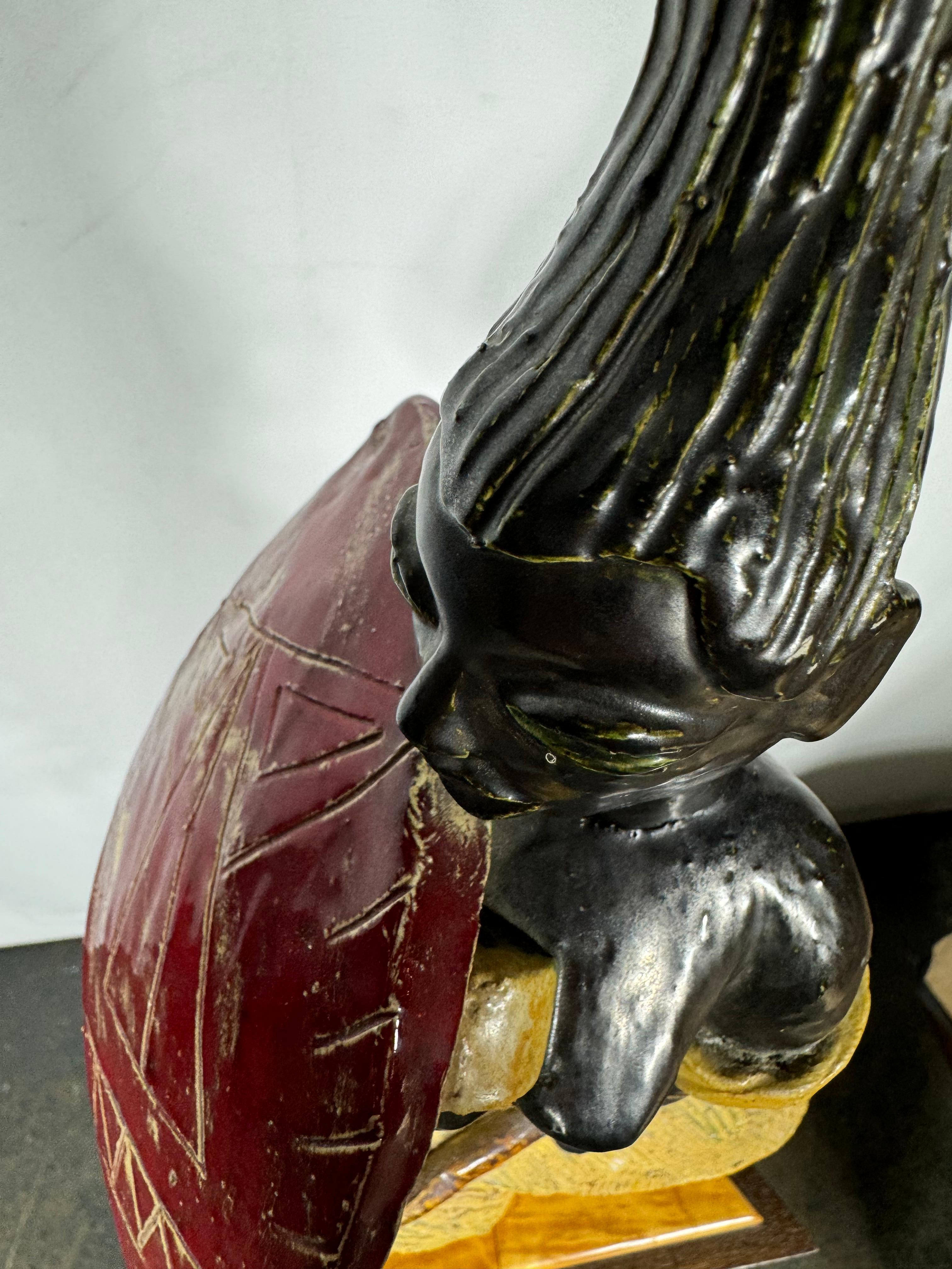 Jarl Hesselbarth studio pottery cerámica , lanza y escudo nativos Estadounidense en venta