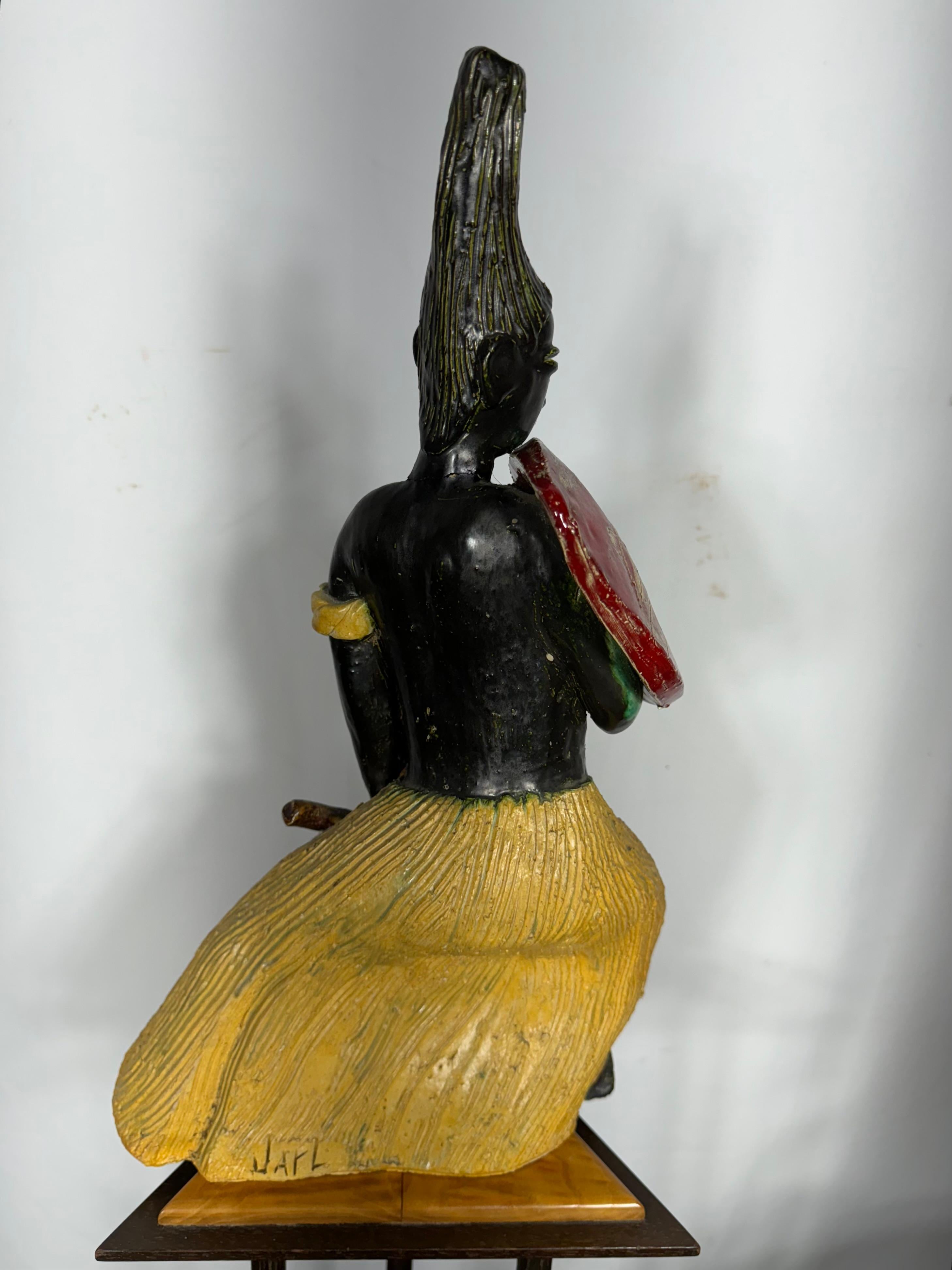 Jarl Hesselbarth studio pottery cerámica , lanza y escudo nativos mediados del siglo XX en venta