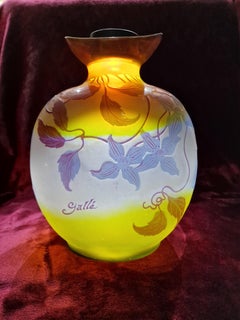 Jarrón Abutilon de cristal reducido al ácido, um 1900-1904, von Emile Gallé