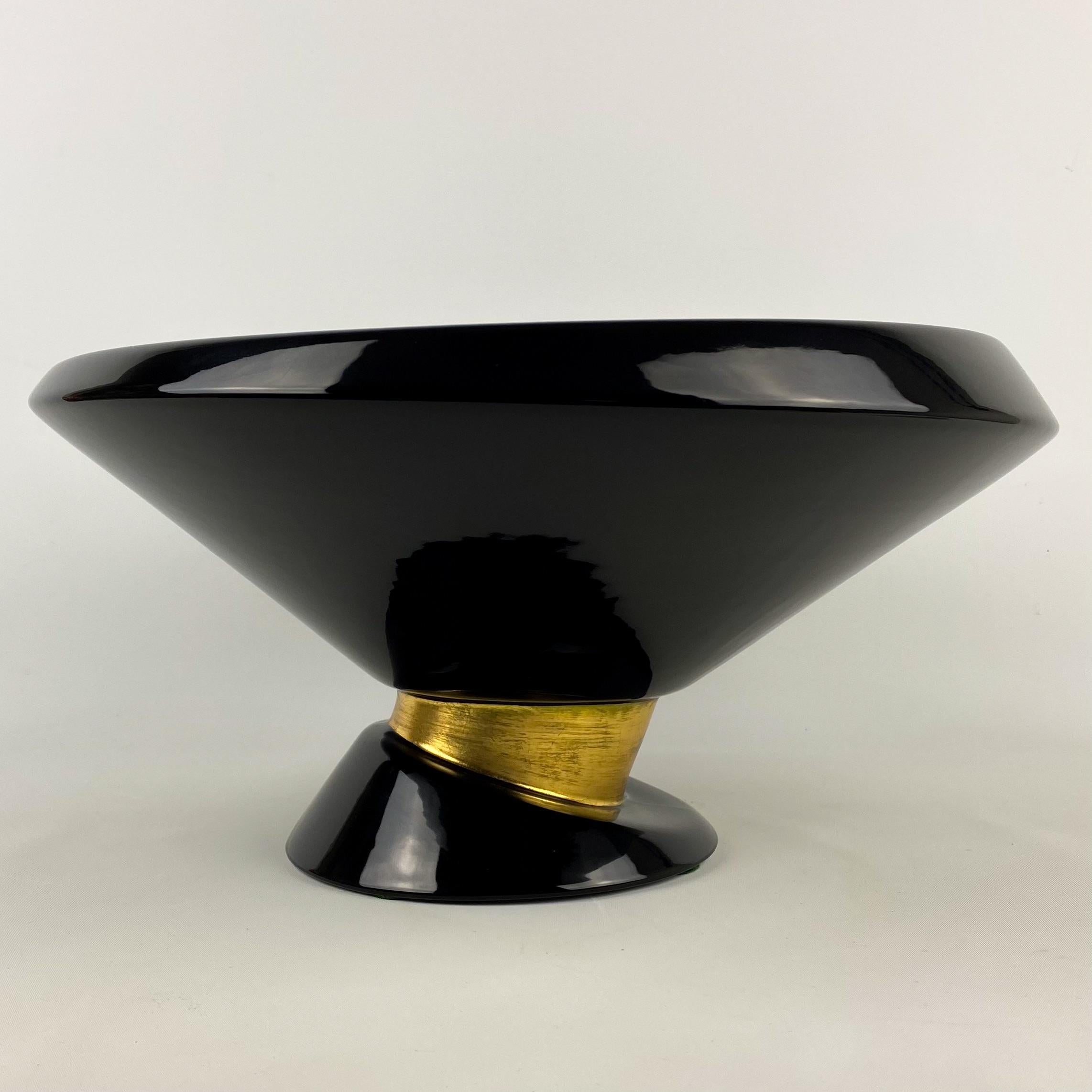 Jaru Asymmetrical Decorative Bowl and Candle Holder Set In Good Condition For Sale In Westfield, NJ
