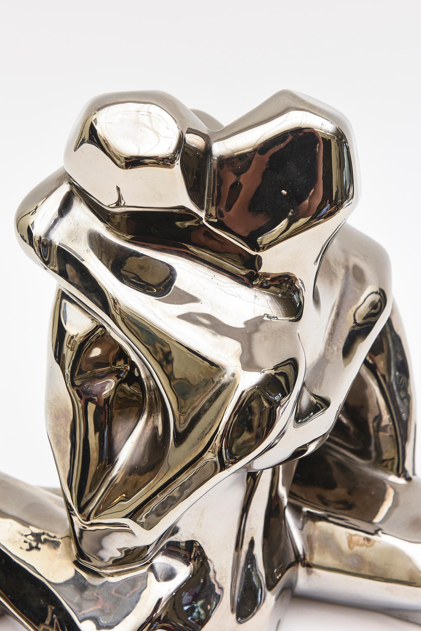 Jaru Platinum Plated Over Ceramic Cubist Lovers Embrace Sculpture Vintage In Good Condition In North Miami, FL