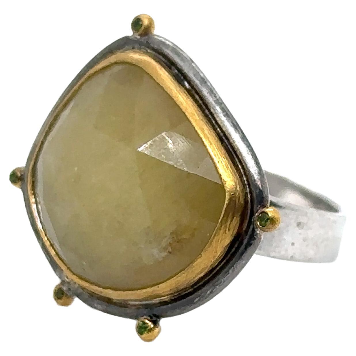 JAS-19-1835 - 24K/SS HANDMADE RING w CHROME DIOPSIDES & NATURAL YELLOW SAPPHIRE For Sale