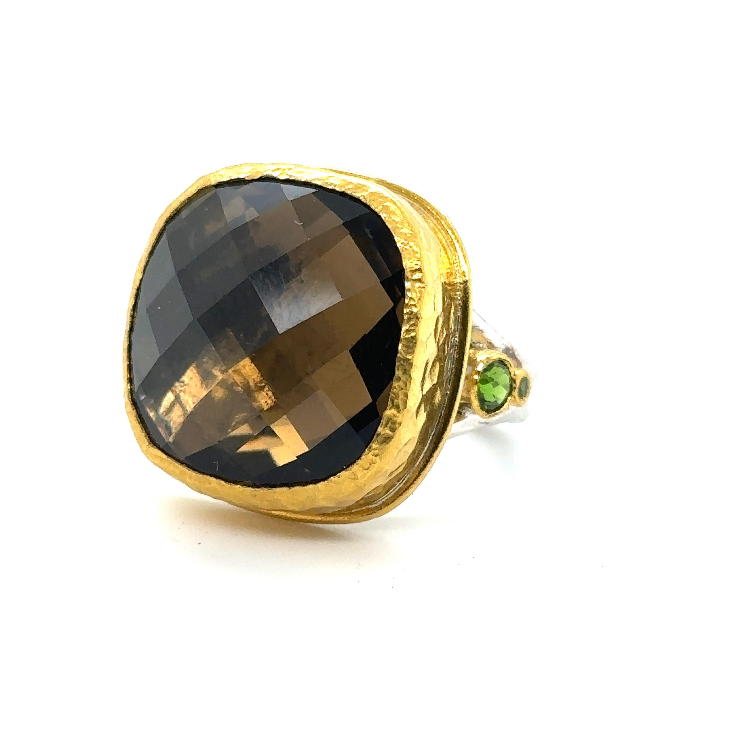 JAS-19-1993-24KT GOLD/SS with CUSHION CUT SMOKY QUARTZ & CHROME DIOPSIDES In New Condition For Sale In New York, NY