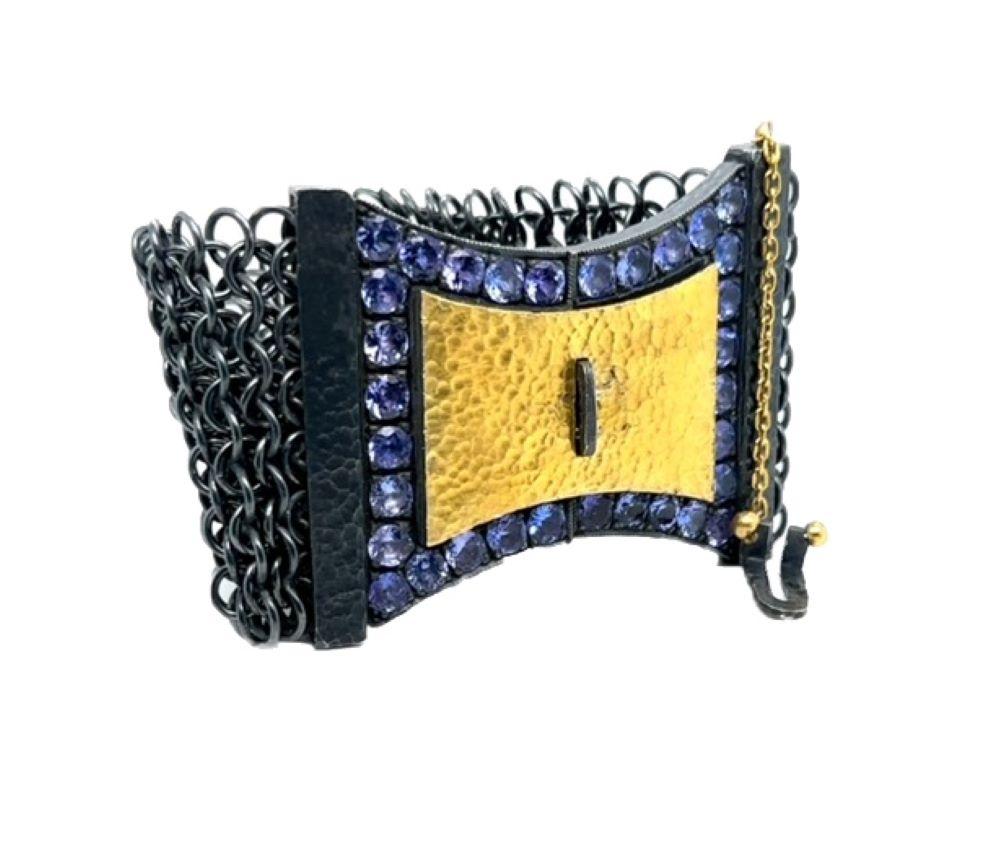 JAS-20-2041 - PULSERA DE CINTURÓN HECHA A MANO DE 24K/SS con TANZANITES Moderno en venta