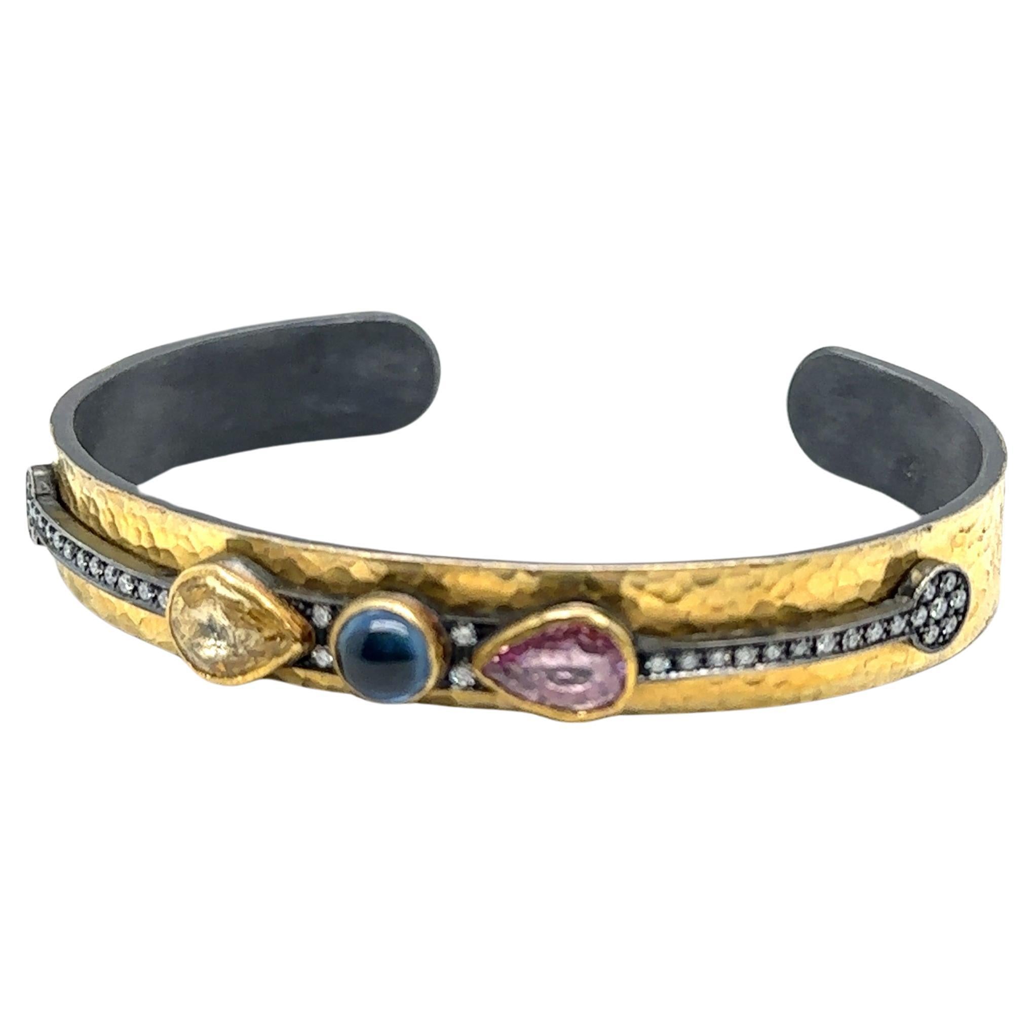 JAS-20-2053 - 24K/SS  PULSERA FLEXIBLE con ZAFIRAS Y DIAMANTES