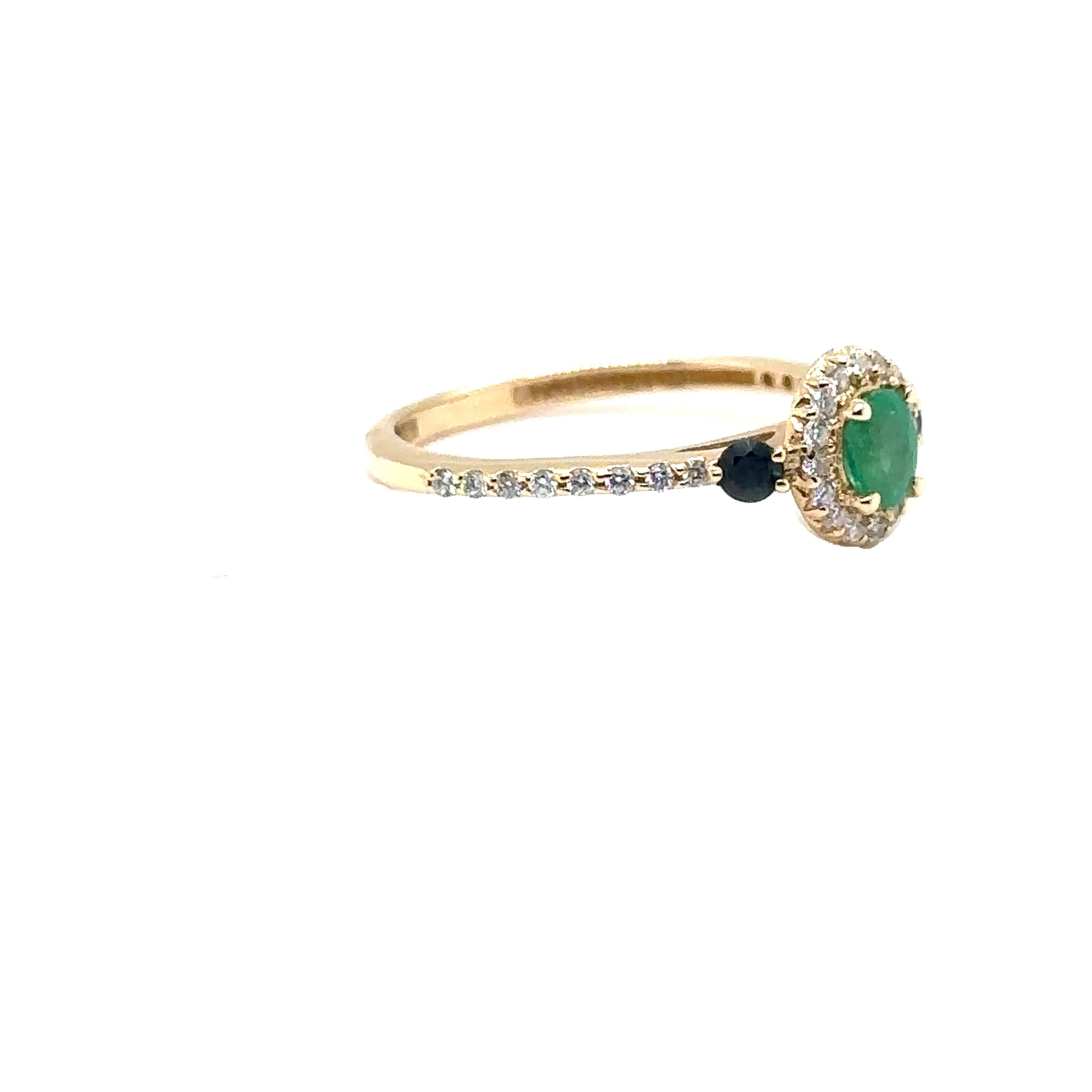 14K YELLOW GOLD RING w EMERALD, SAPPHIRES & DIAMONDS 
Metal: 14K YELLOW GOLD
Diamond Info: GH-SI1 0.32CT
Stones Info: EMERAL 0.35CT 
                      SAPPHIRE 0.08CT
Total Dia Weight:   0.32 cwt.
Total Stones Weight: 0.43 CT
Item Weight: 2.26