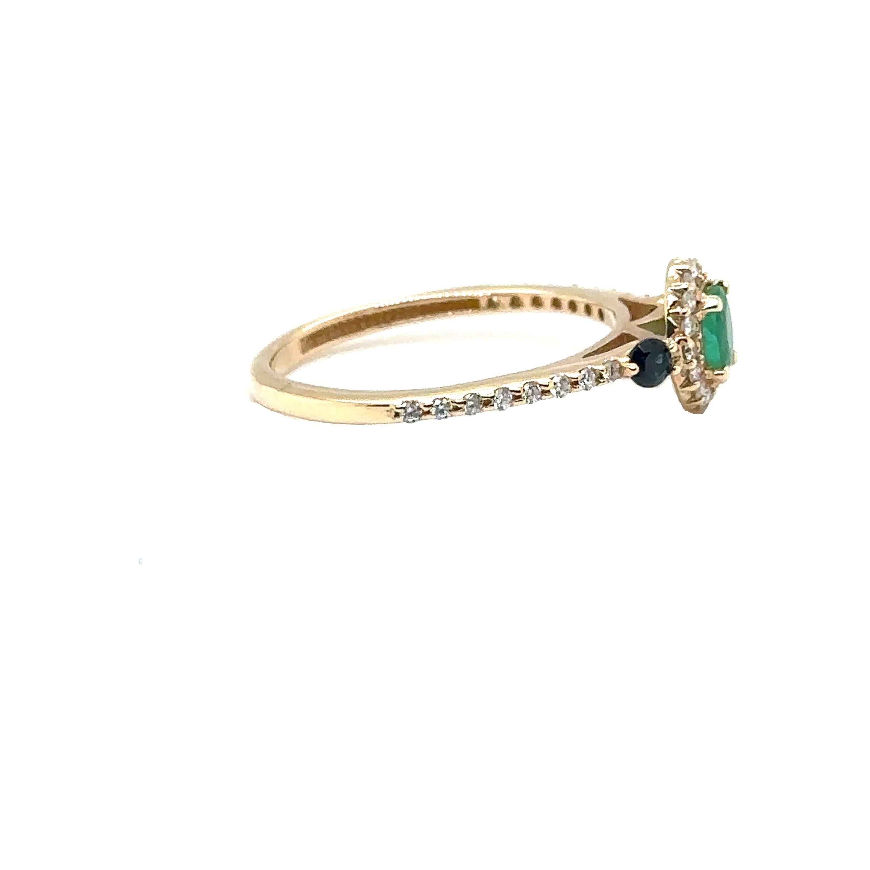 Oval Cut JAS-20-2134 - 14K YELLOW GOLD EMERALD RING with SAPPHIRES & DIAMONDS  For Sale