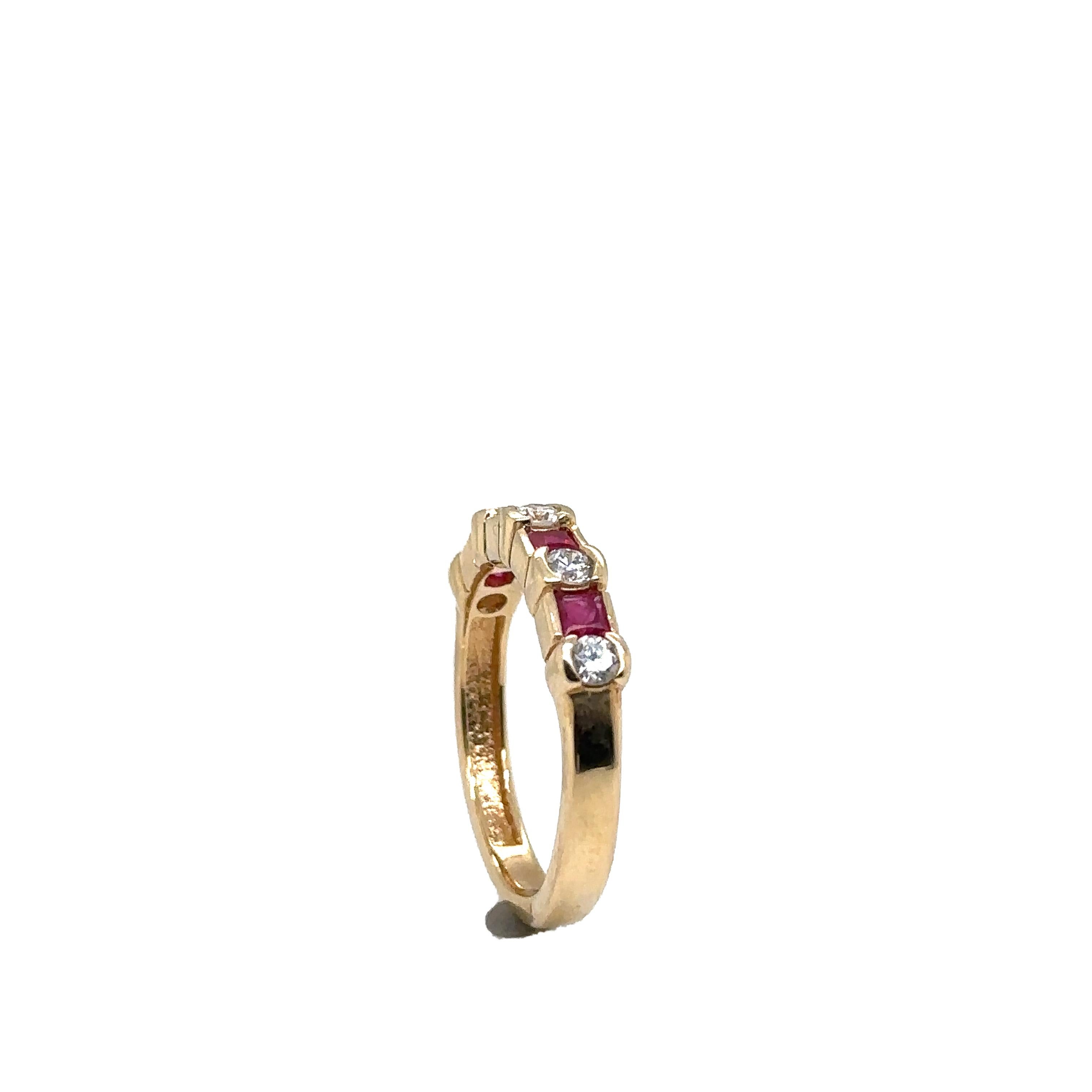 JAS-21-2221 - 14K YELLOW GOLD 0.35Ct GH-SI1 DIAS AND 0.40CT PRINCESS CUT RUBIES In New Condition For Sale In New York, NY