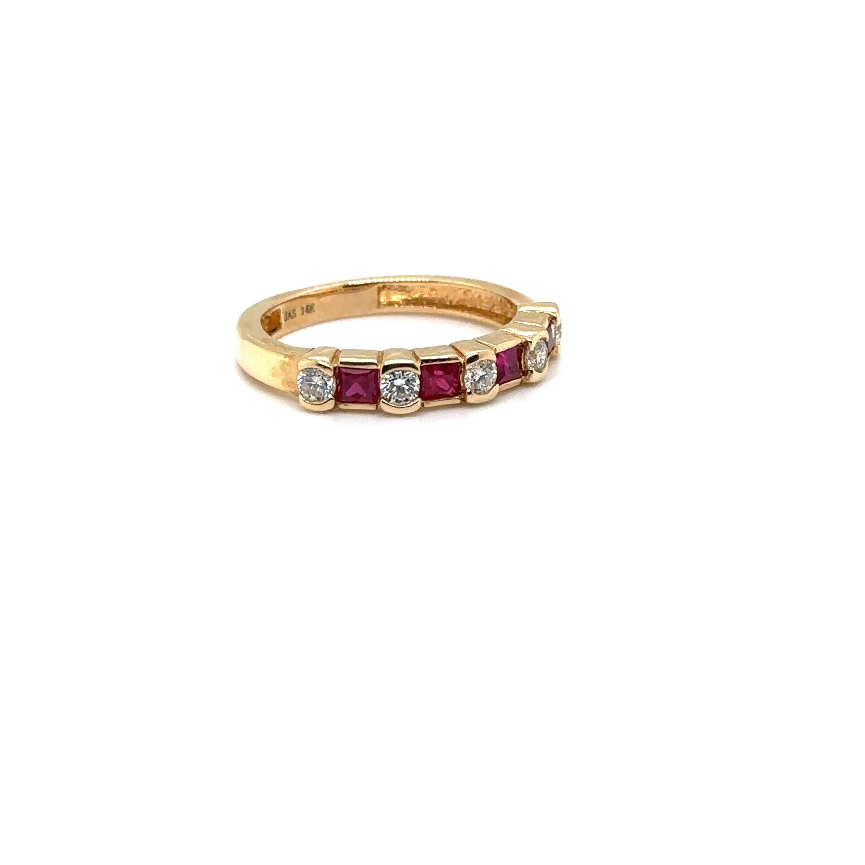 JAS-21-2221 - 14K YELLOW GOLD 0.35Ct GH-SI1 DIAS AND 0.40CT PRINCESS CUT RUBIES For Sale 1