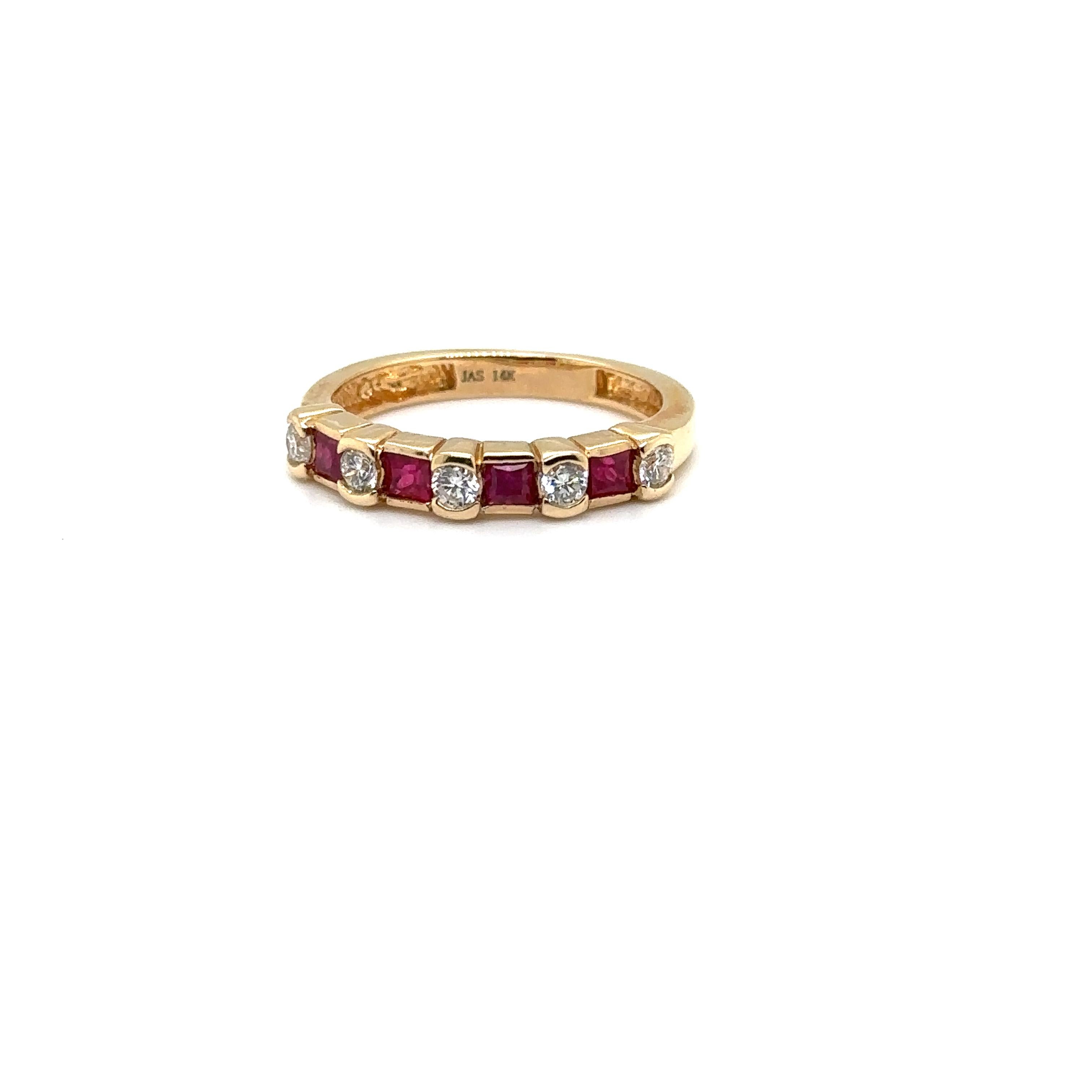 JAS-21-2221 - 14K YELLOW GOLD 0.35Ct GH-SI1 DIAS AND 0.40CT PRINCESS CUT RUBIES For Sale 2