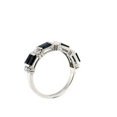 JAS-21-2231 - 14K WHITE GOLD 0,20Ct G/H SI1 DIAS. & 0,90Ct BAGUETTE SAPPHIRES