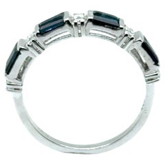JAS-21-2231 - 14K WEISSE GOLD 0,20Ct G/H SI1 DIAS. & 0,90Ct BAGUETTE SAPPHIRES