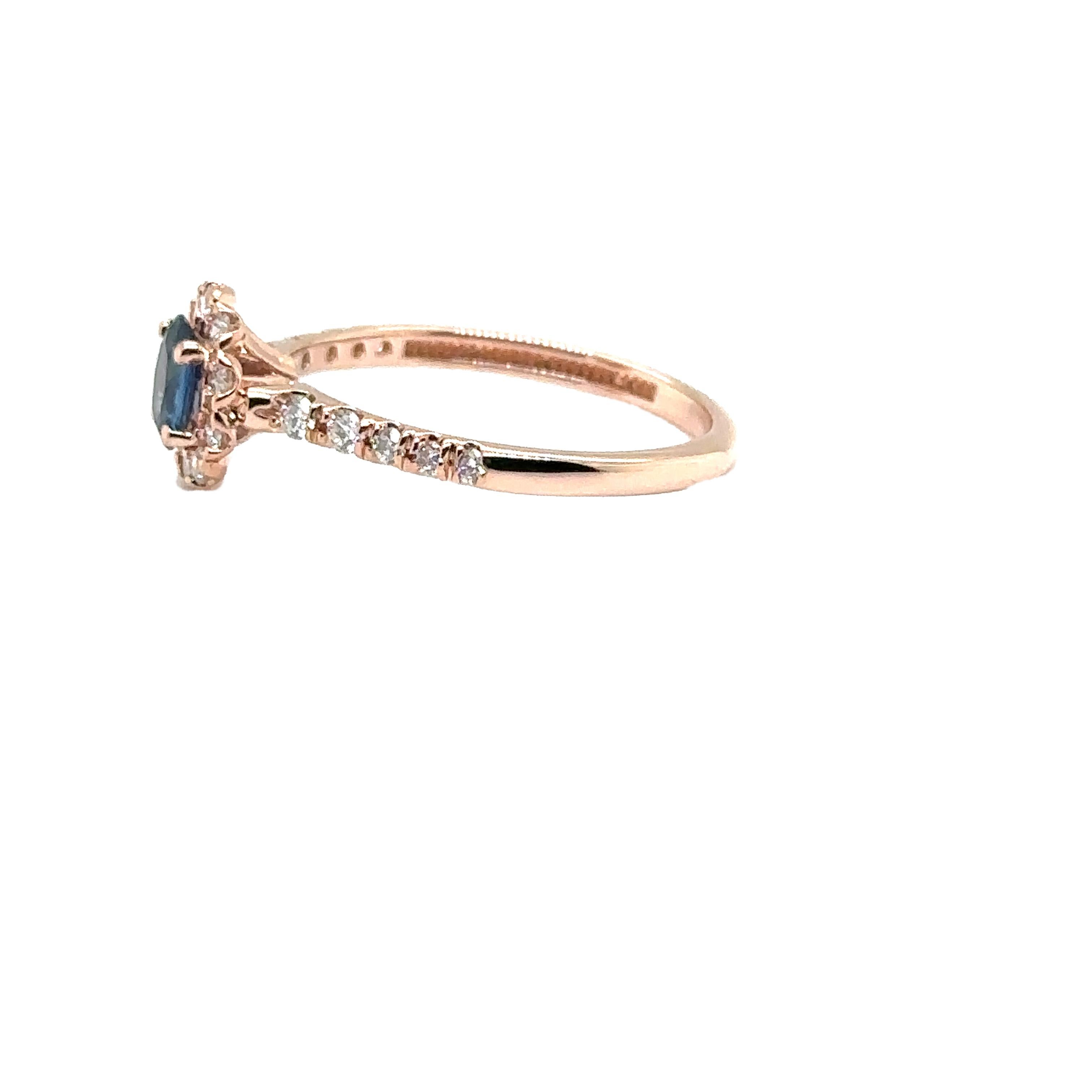 JAS-21-2243 - 14K ROSE GOLD OVAL SAPPHIRE Ring mit Diamanten  (Ovalschliff) im Angebot