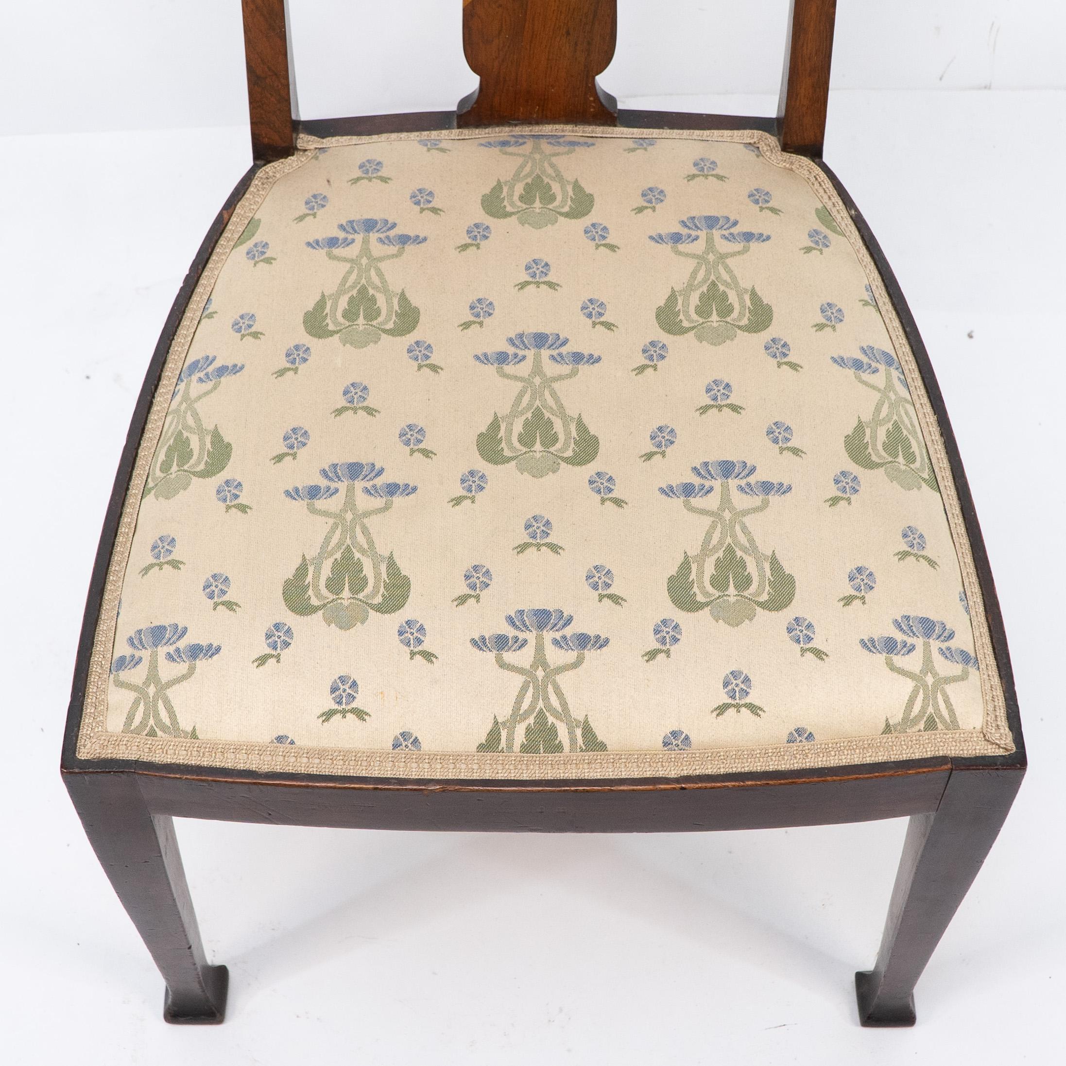 Jas Shoolbred. Silla Arts & Crafts de palisandro de caoba con incrustaciones florales estilizadas Caoba en venta