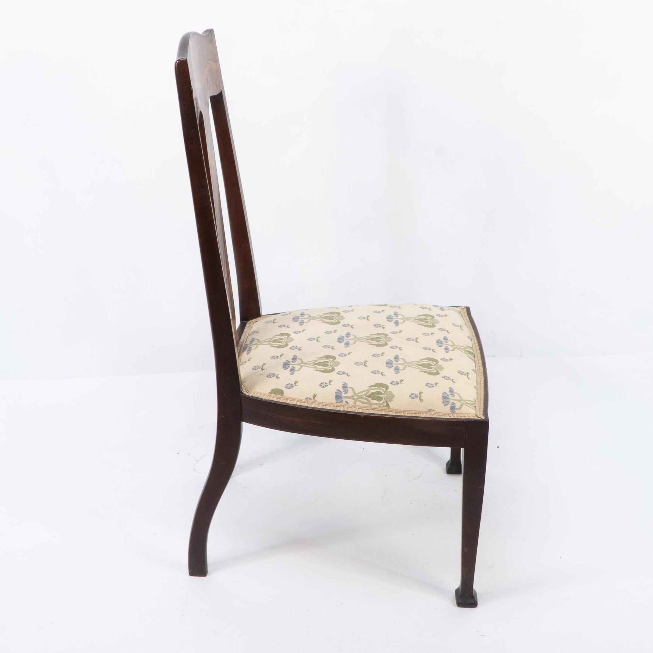 Jas Shoolbred. Silla Arts & Crafts de palisandro de caoba con incrustaciones florales estilizadas Hecho a mano en venta