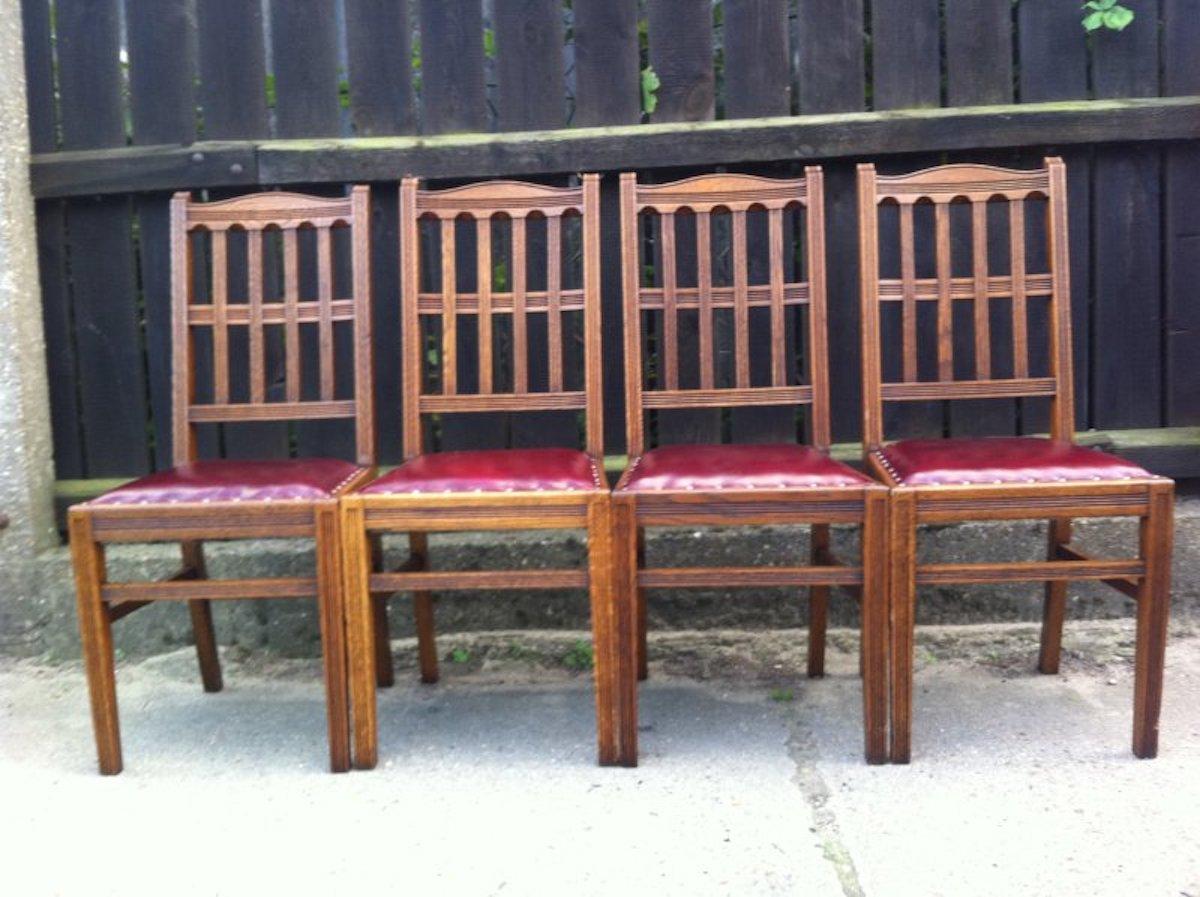 Jas Shoolbred attributed.
A good quality set of four Arts & Crafts oak dining chairs with tramline details throughout, totally restored and professionally upholstered in a quality leather.