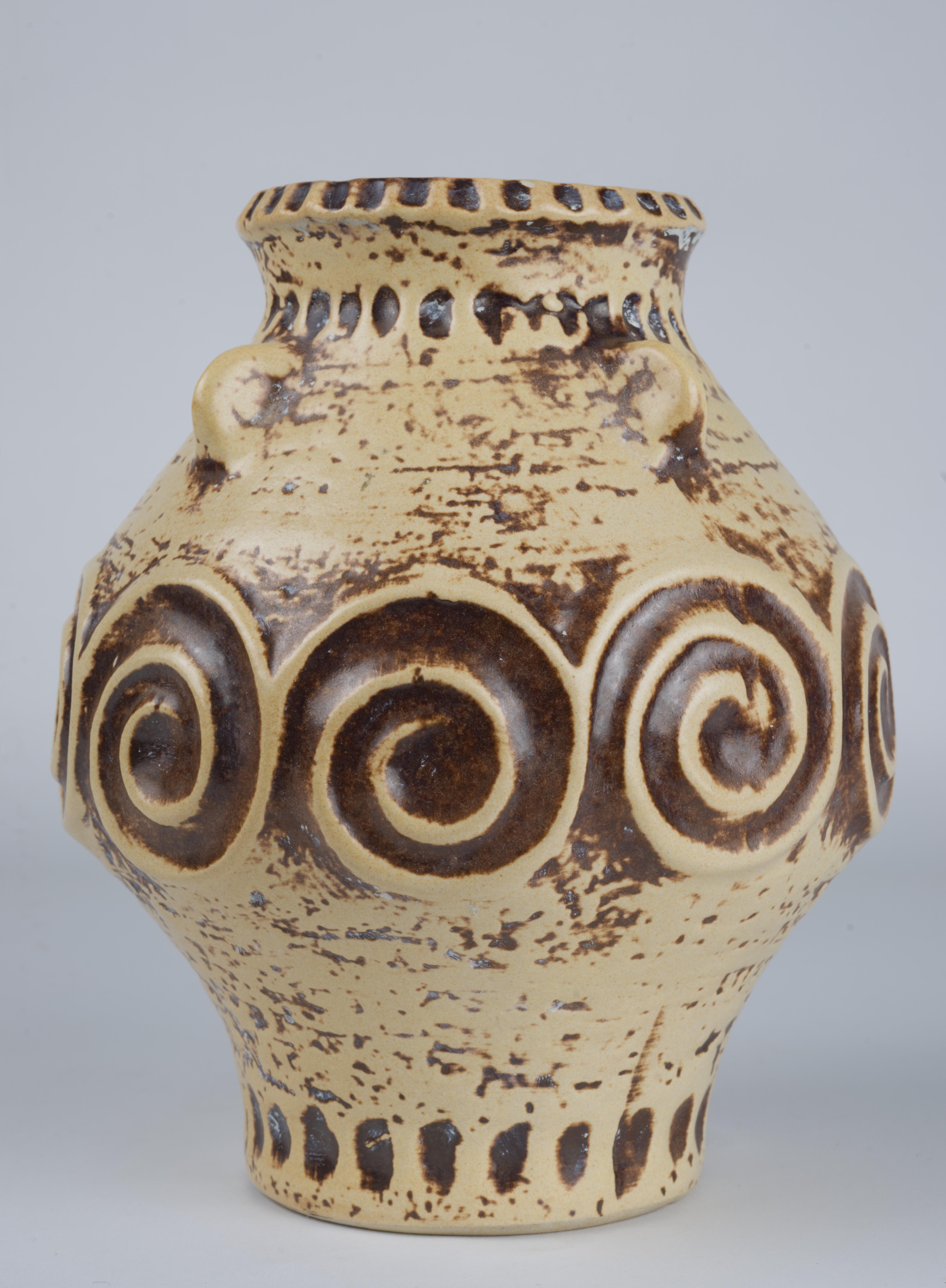 20ième siècle Vase Op Art Jasba couleur terreuse Allemagne de l'Ouest en vente