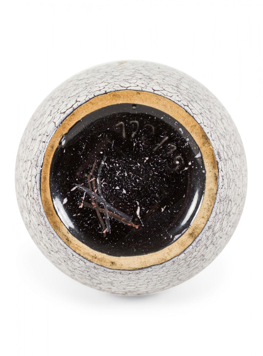 Jasba Keramik German Mid-Century White and Black Crackle Glazed Ceramic Vase In condizioni buone in vendita a Queens, NY