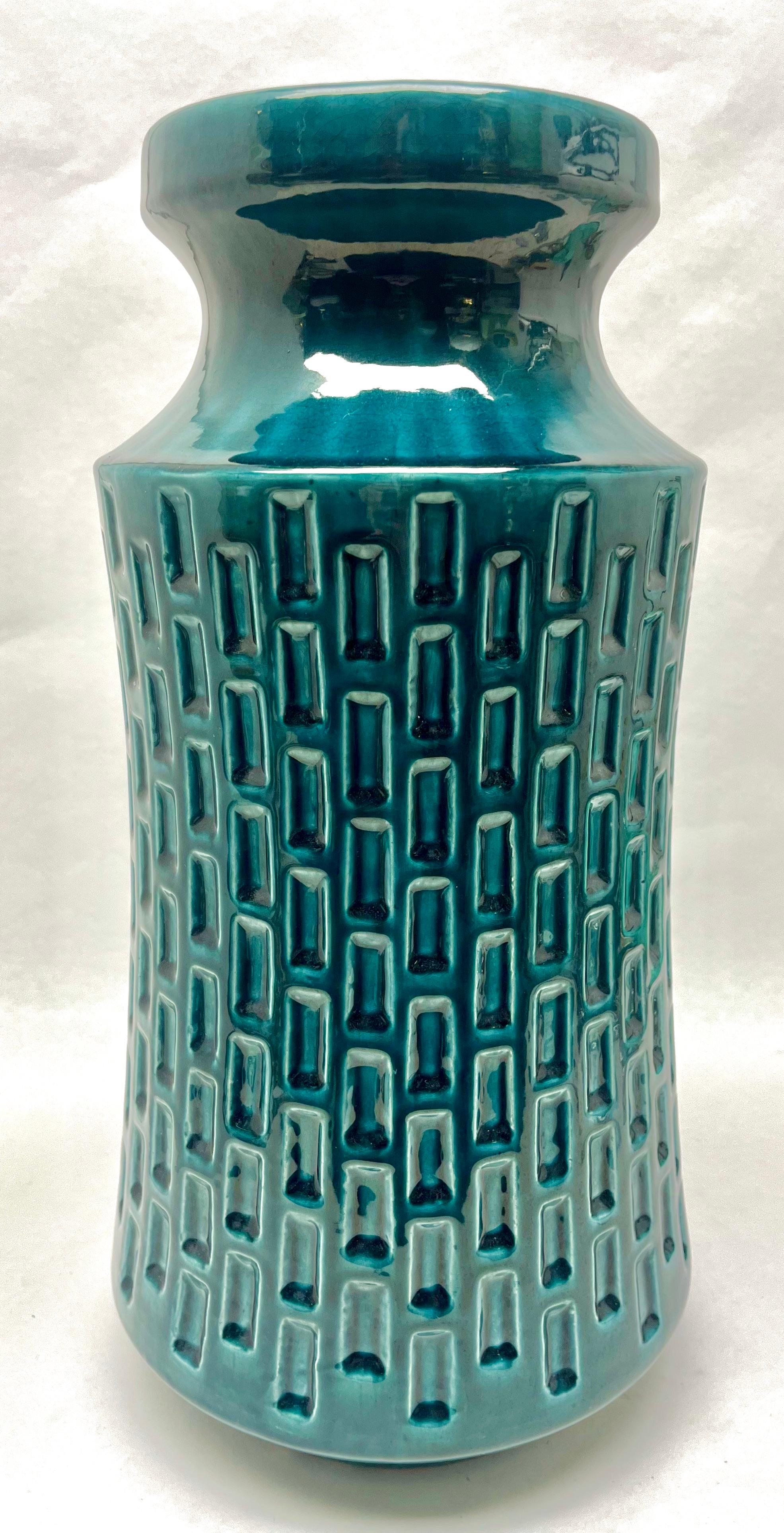 Mid-Century Modern Vase vintage Jasba en bleu  Goutte à goutte Glaze Allemagne, 1970 en vente