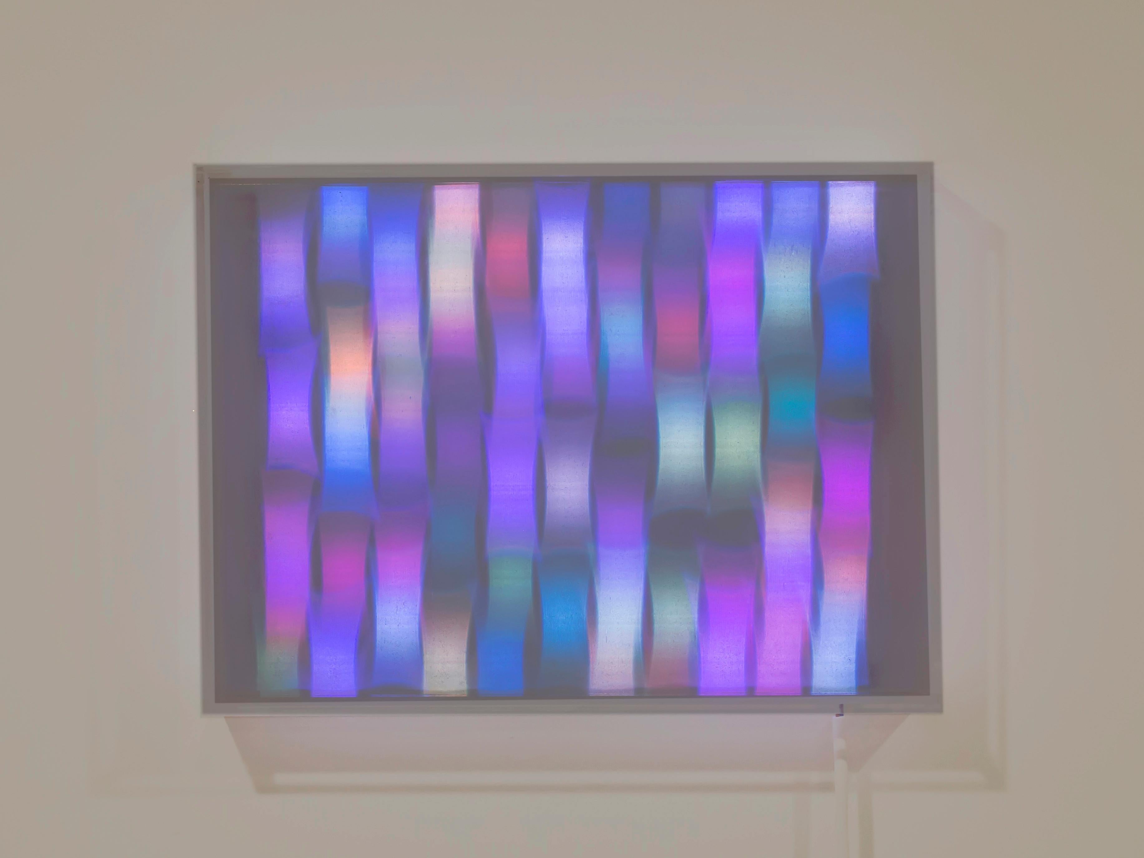 Ebb und Flow - Vertical Blur, LED-verkabelte Wandkunst, 2021
