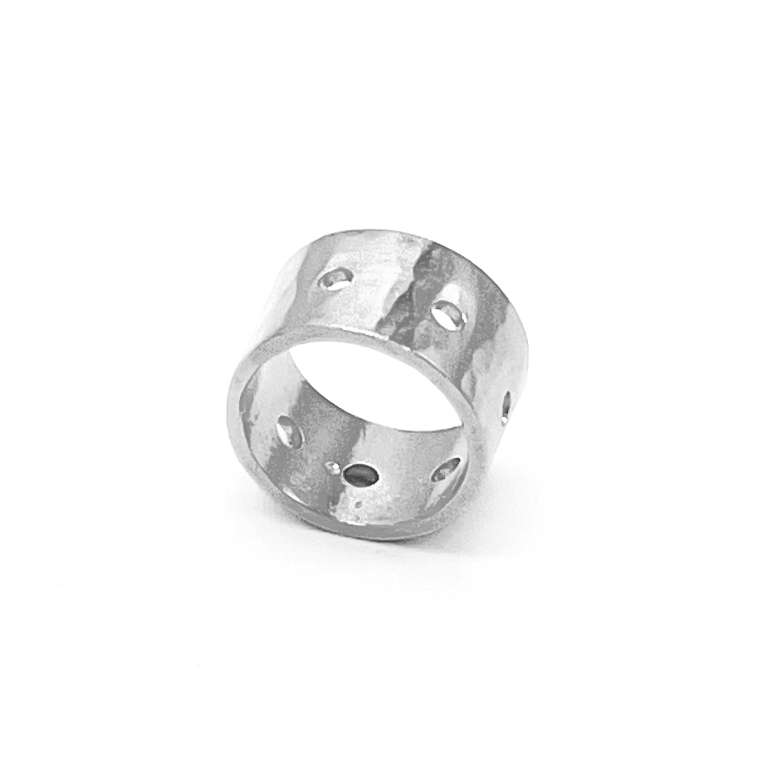 Contemporary Jasmine - Ring band sterling silver For Sale