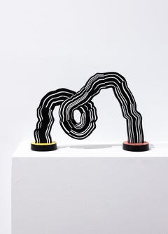 "Bind" opera d'arte in legno in bianco e nero, rosso e giallo di Jason Andrew Turner