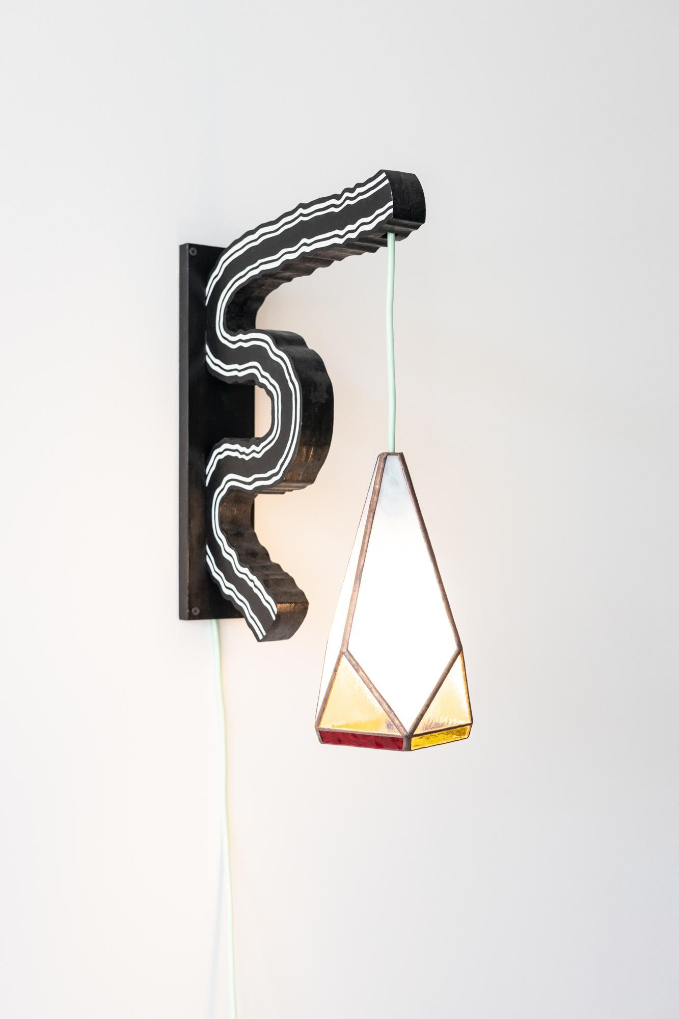 Lichtmast – Sculpture von Jason Andrew Turner