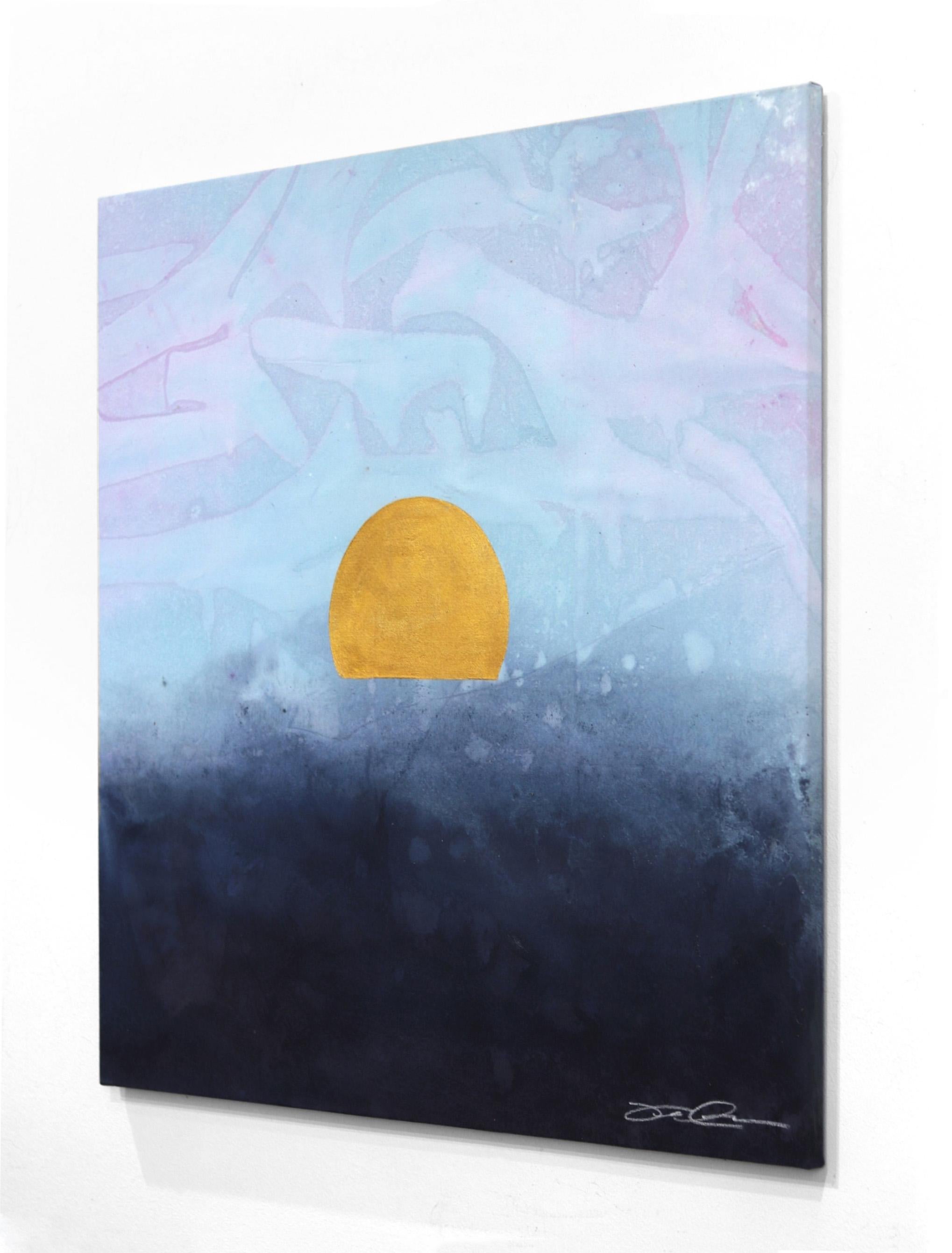Concrete Sunset Blue I - Bold Meditatives Gemälde mit Blattgoldblauem Gemälde auf Leinwand im Angebot 1