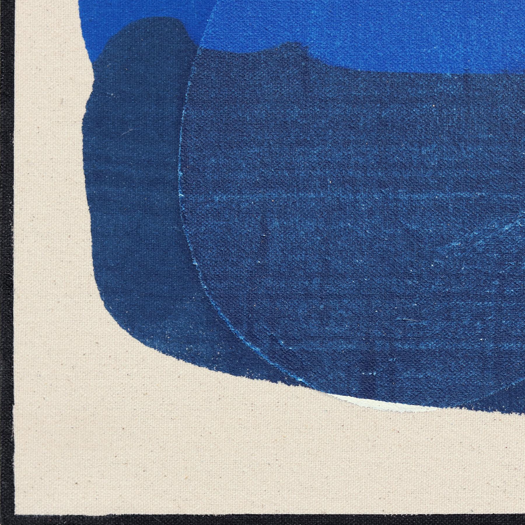 Eternal Sunsets Mini: Oceano al crepuscolo - Pittura astratta meditativa di colore blu radiante in vendita 4