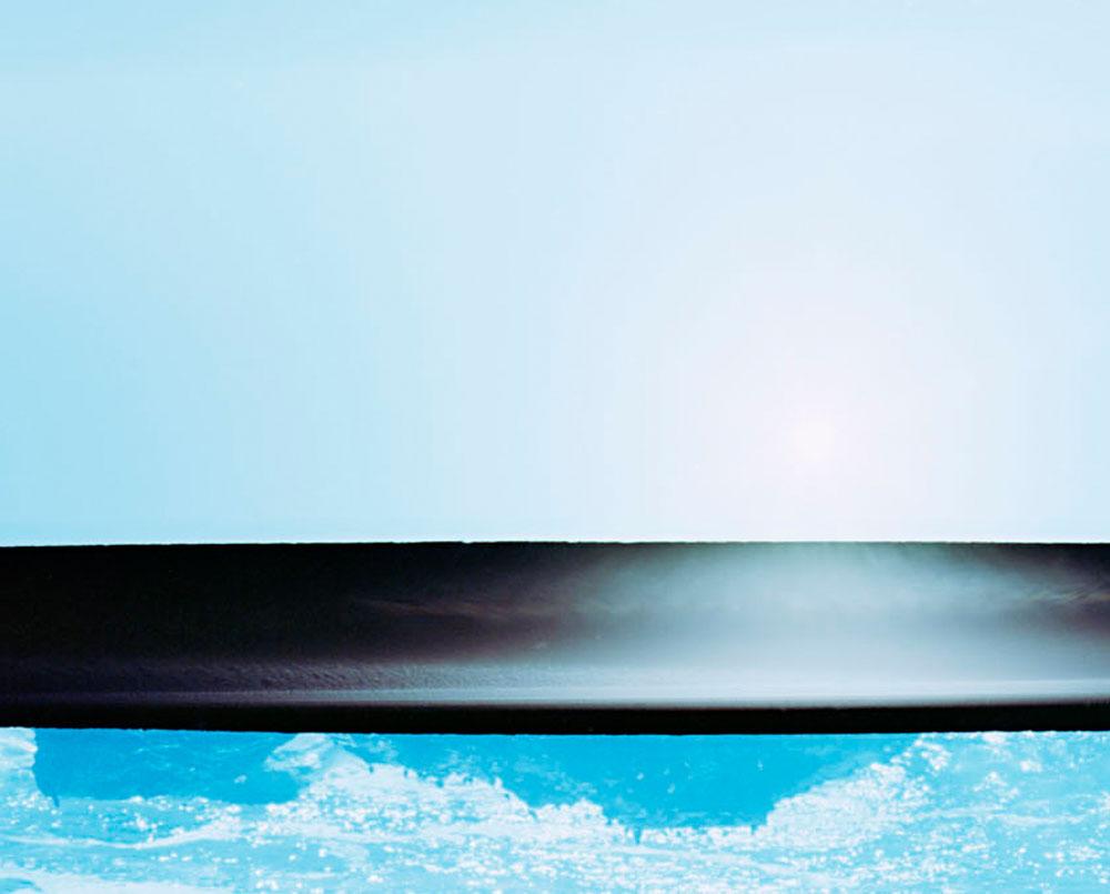 Persistencia del sol (Fotografía abstracta) - Photograph Abstracto de Jason Engelund