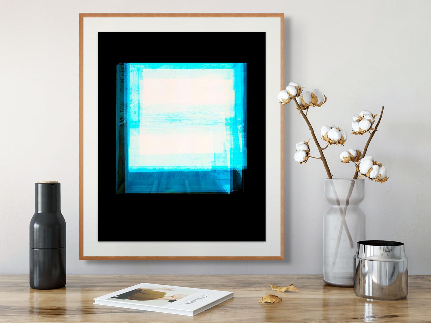 Photographier le soleil 17 (Photographie abstraite) - Gris Abstract Photograph par Jason Engelund