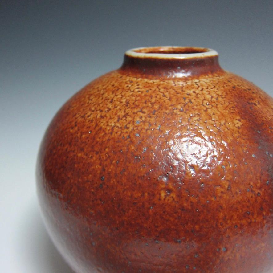 American Jason Fox Contemporary Ceramic Shino Vase, Wheel Thrown Vessel For Sale
