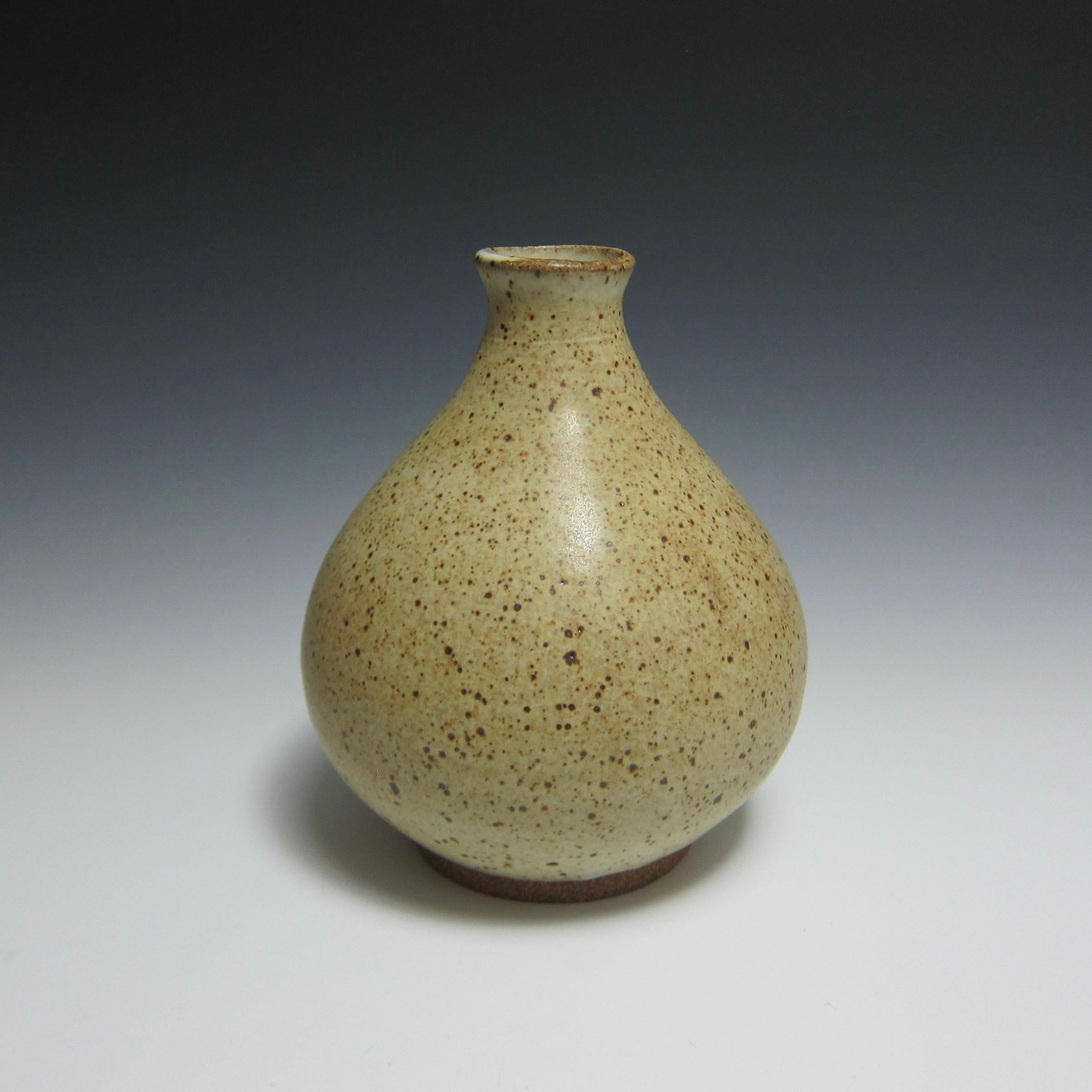 American Jason Fox Wheel Thrown Ceramic Vase / Mid-Century Modern Vase For Sale
