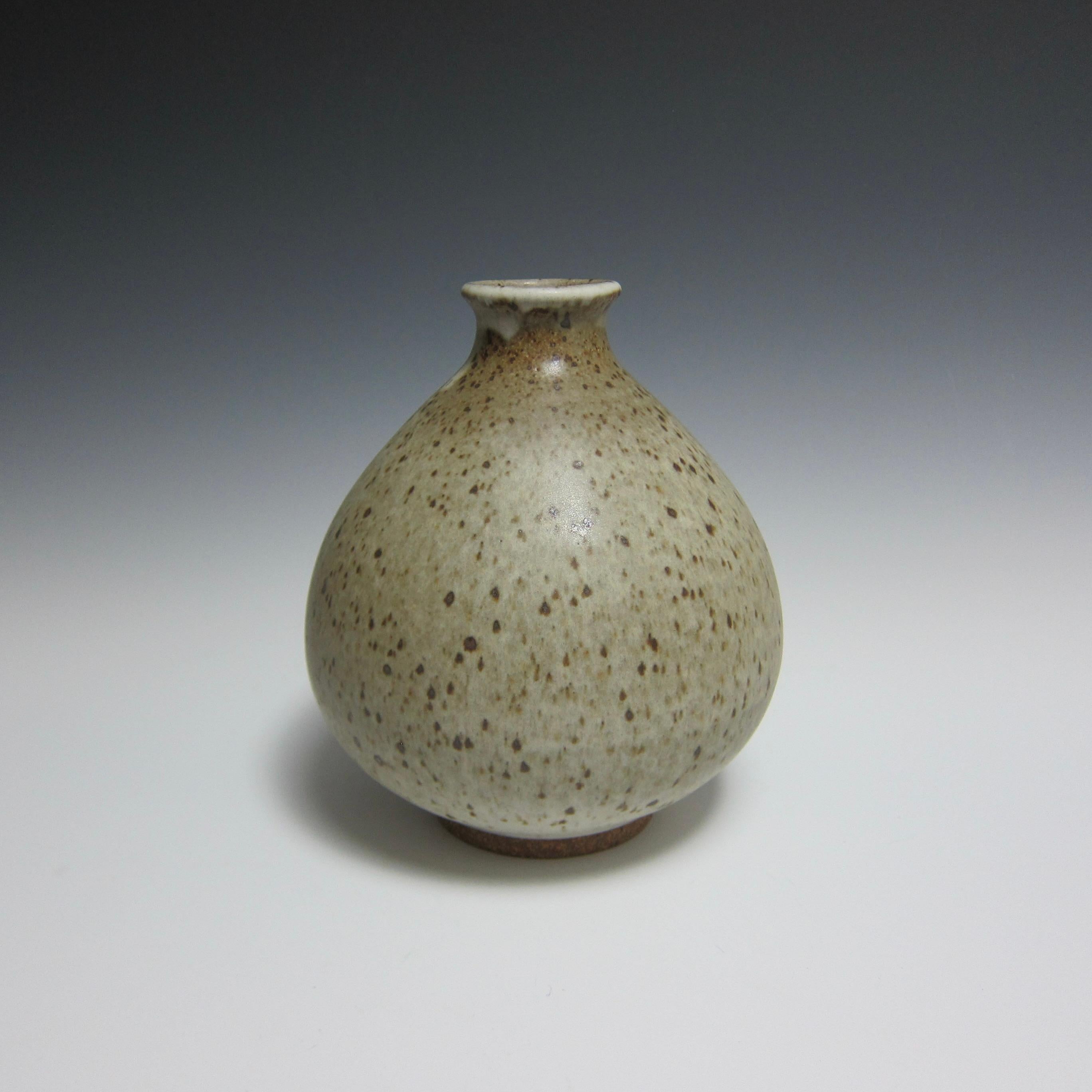 Jason Fox Wheel Thrown Speckled White Ceramic Vase / Flower Bottle For ...