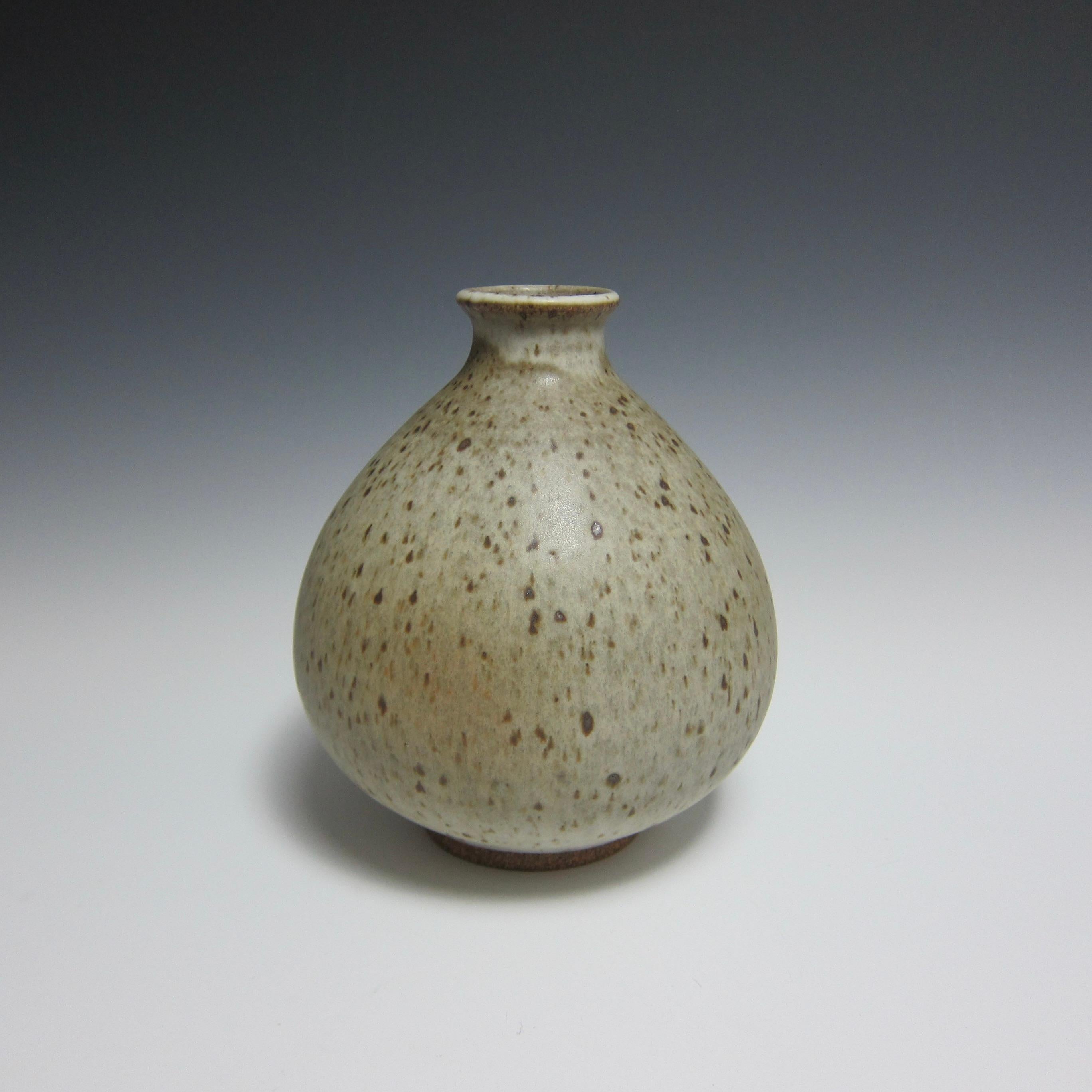 Modern Jason Fox Wheel Thrown Speckled White Ceramic Vase / Flower Bottle For Sale