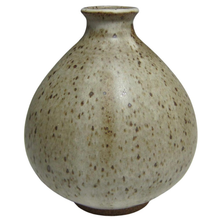 Jason Fox Wheel Thrown Speckled White Ceramic Vase / Flower Bottle For ...