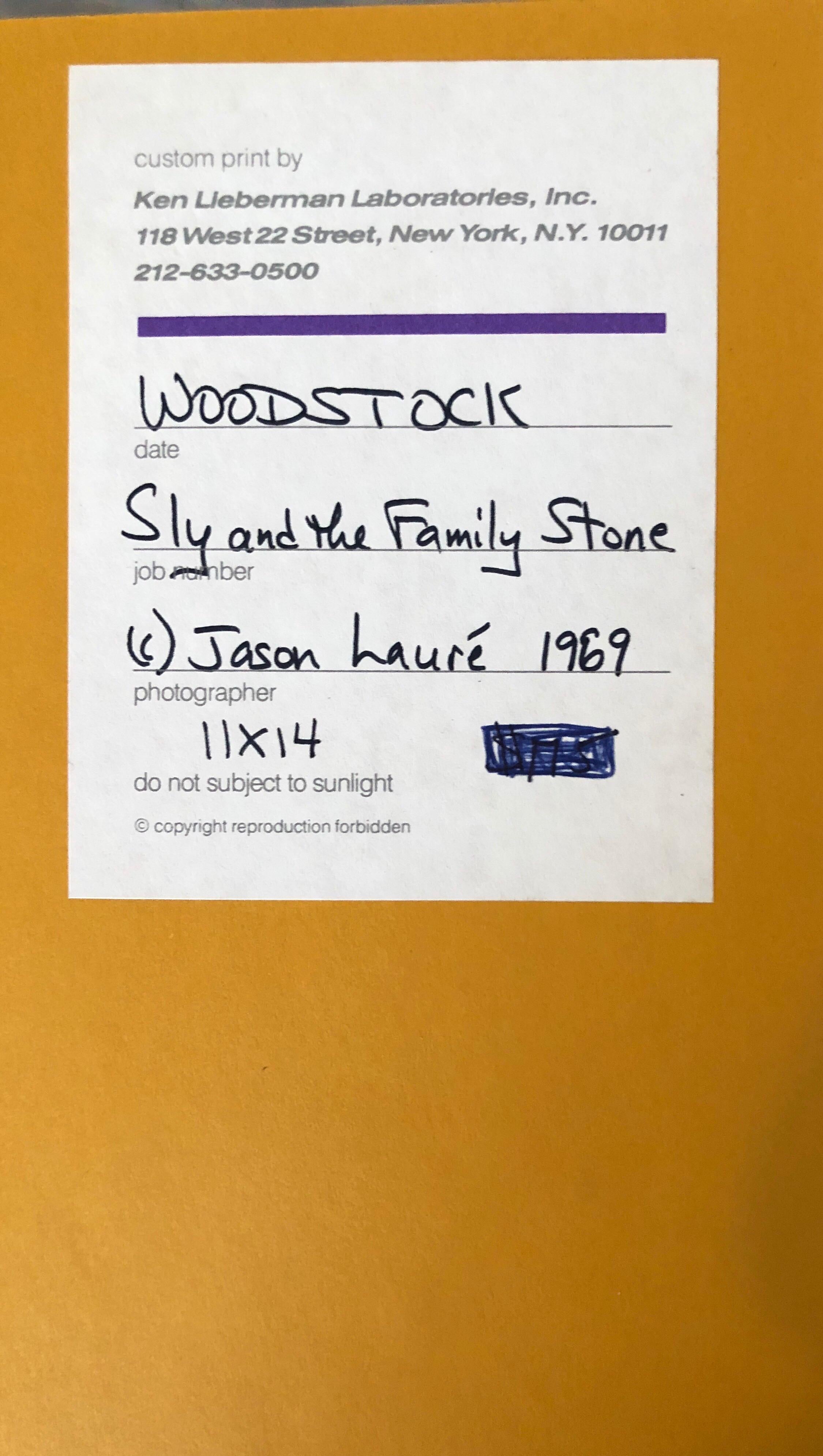Photographie originale signée à la main Rock & Roll Sly & the Family Stone Woodstock  en vente 3