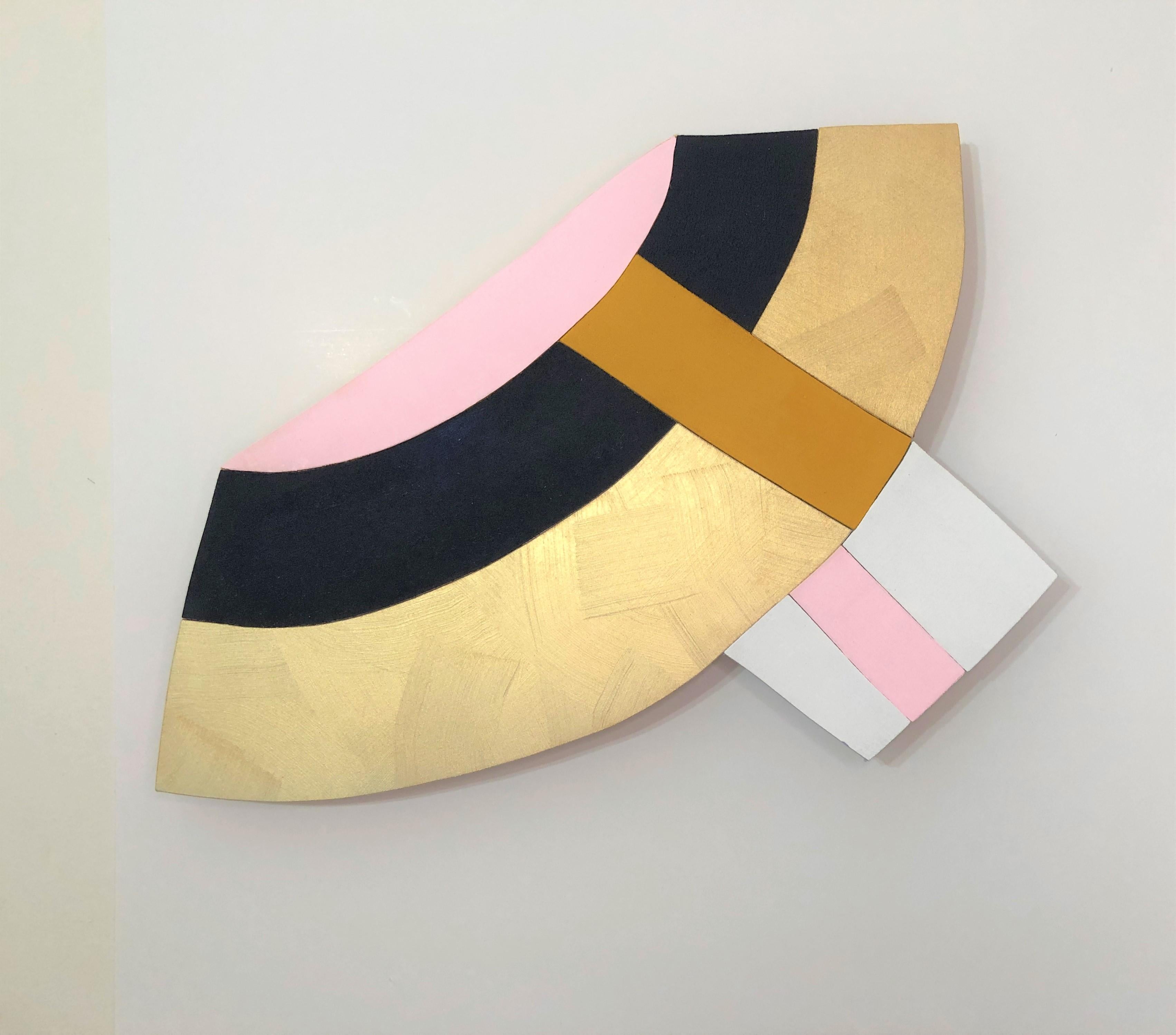 Jason Matherly Abstract Painting – Mixed Media-Wandskulptur-Gemälde „17-6“ in Gold, Rosa, Schwarz, Minimalismus