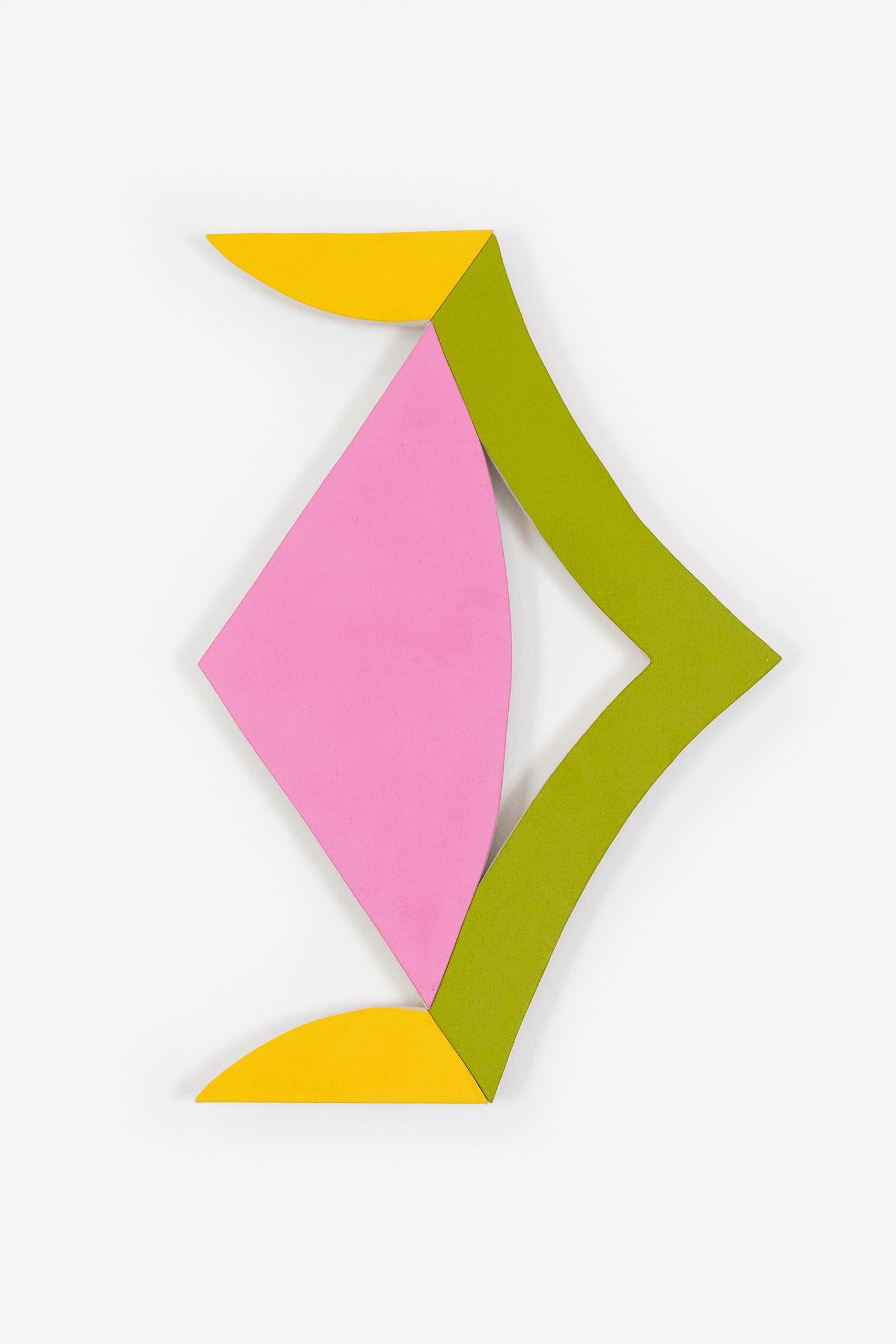Jason Matherly Abstract Sculpture – „21-5“ Wandskulptur-gelb, rosa, grün, geometrisch, Mitte des Jahrhunderts, mcm, klein