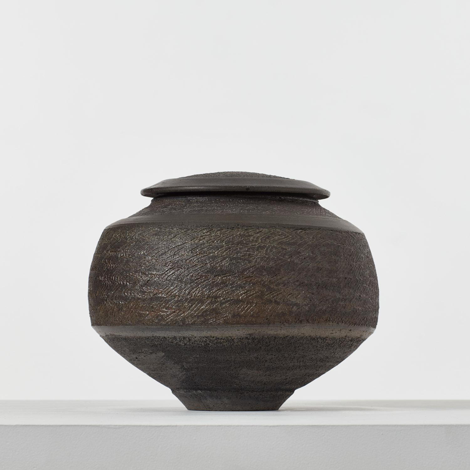 Céramique Vase à couvercle du Studio Pottery de Jason Wason - Royaume-Uni, 20th Century en vente