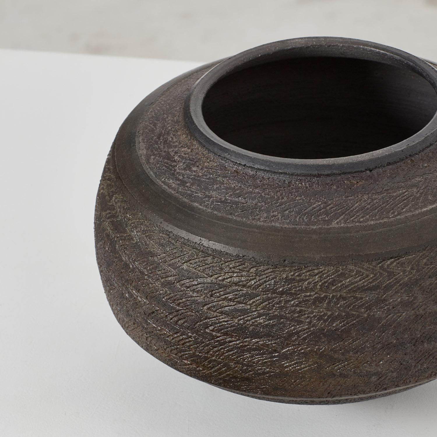 Vase à couvercle du Studio Pottery de Jason Wason - Royaume-Uni, 20th Century en vente 1
