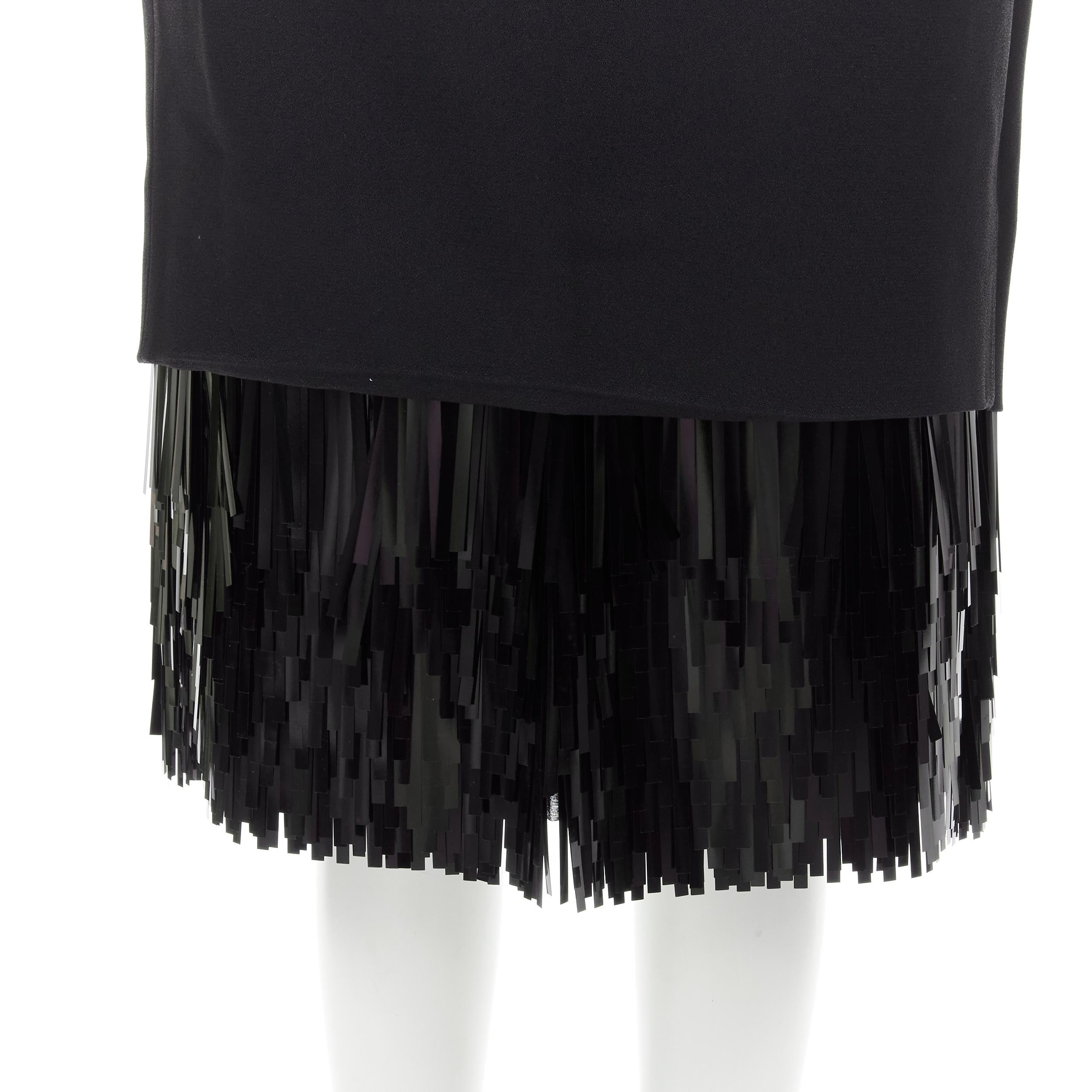 JASON WU black fringe sequins hem cocktail skirt US0 XS 
Reference: KEDG/A00104 
Brand: Jason Wu 
Material: Acetate 
Color: Black 
Pattern: Solid 
Closure: Zip 
Extra Detail: Sequins fringe hem. 
Made in: USA 

CONDITION: 
Condition: Excellent, this