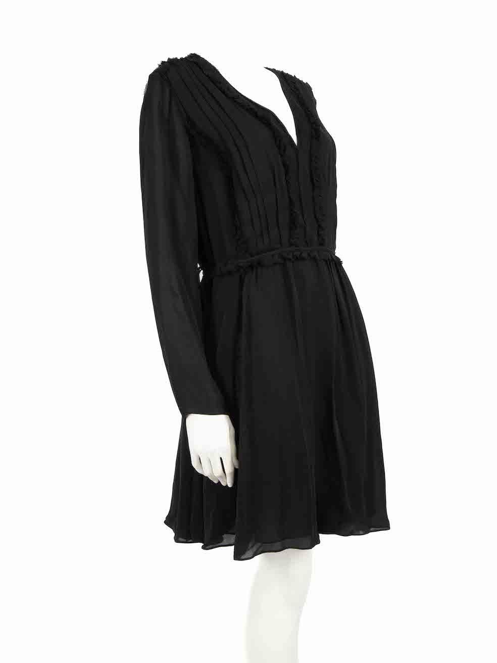 CONDITION is Very good. Minimal wear to dress is evident. Minimal wear to the front with plucks to the weave on this used Jason Wu designer resale item.
 
 
 
 Details
 
 
 Black
 
 Silk
 
 Dress
 
 Knee length
 
 V-neck
 
 Ruffle trim
 
 Long