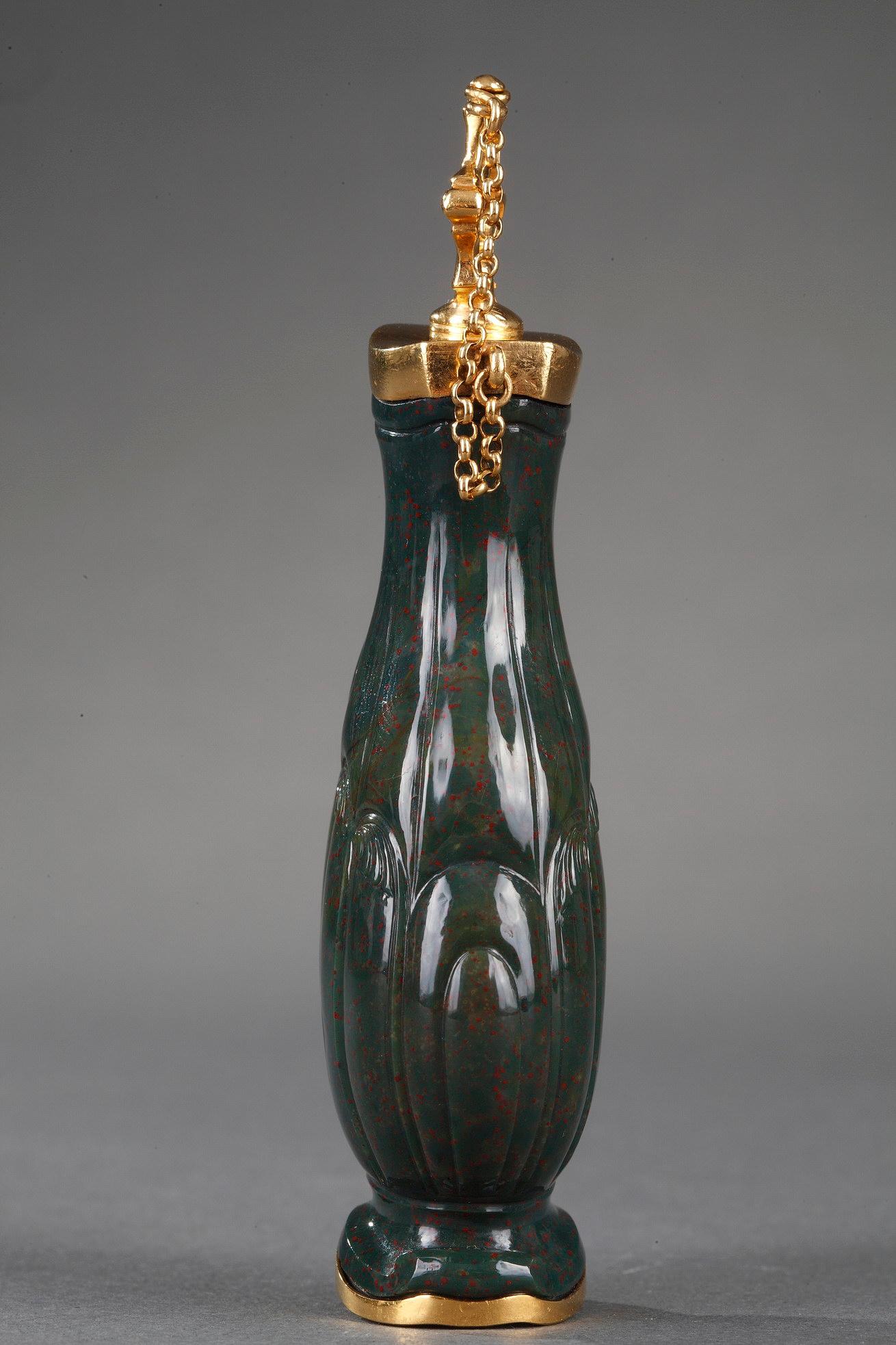 Jasper and Gold Flask 18th Century. English Craftsmanship For Sale 1